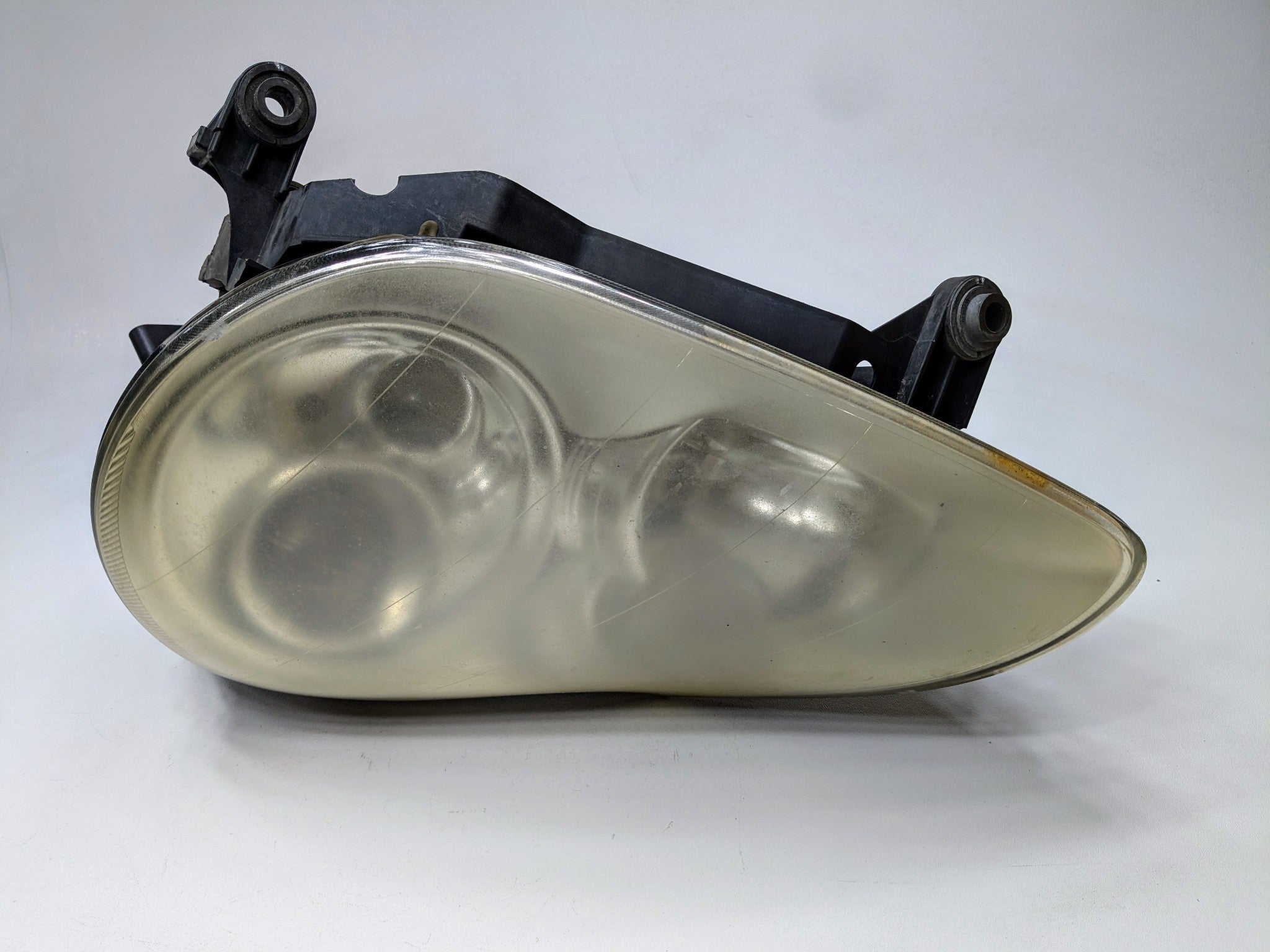 04 - 06 OEM PORSCHE CAYENNE V6 FRONT LEFT DRIVER SIDE HEADLAMP ASSEMBLY