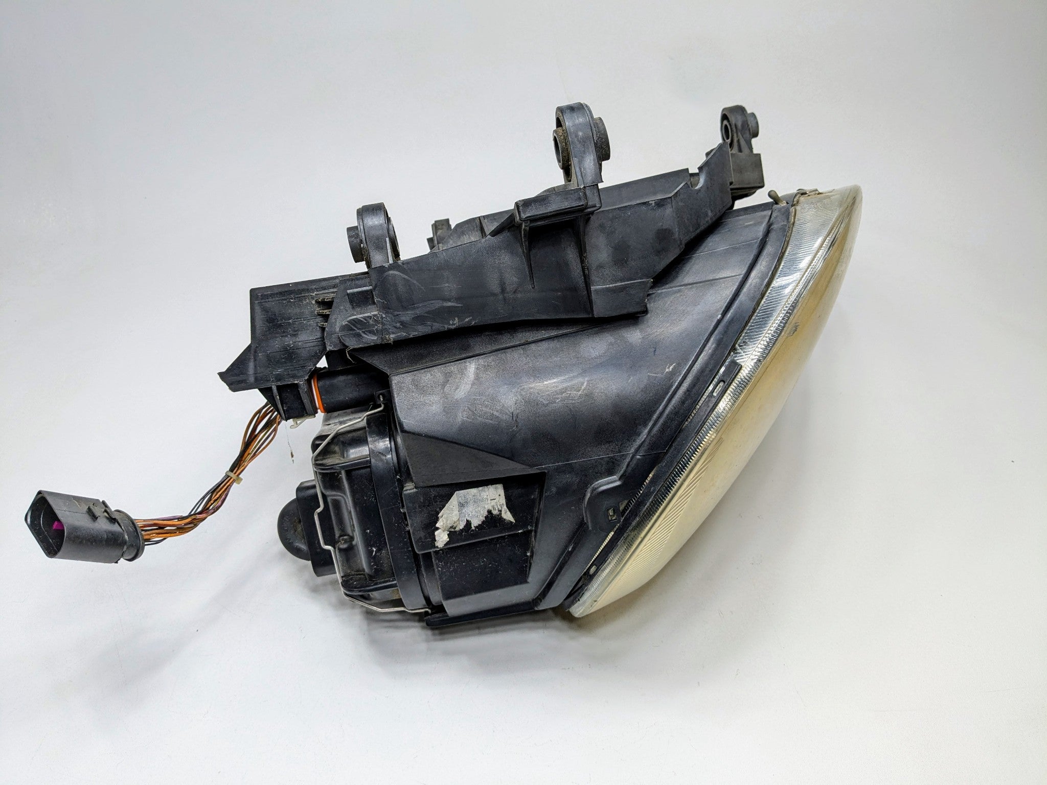 04 - 06 OEM PORSCHE CAYENNE V6 FRONT LEFT DRIVER SIDE HEADLAMP ASSEMBLY