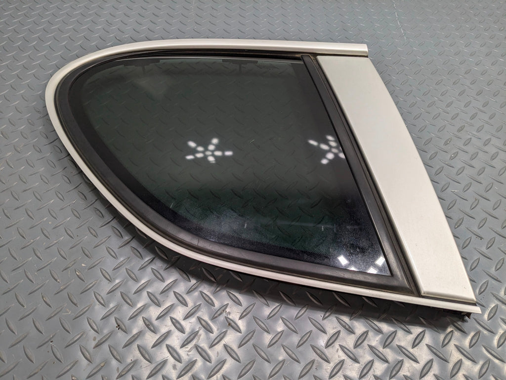 2004 - 2006 OEM PORSCHE CAYENNE V6 REAR LEFT SIDE QUARTER WINDOW VENT GLASS
