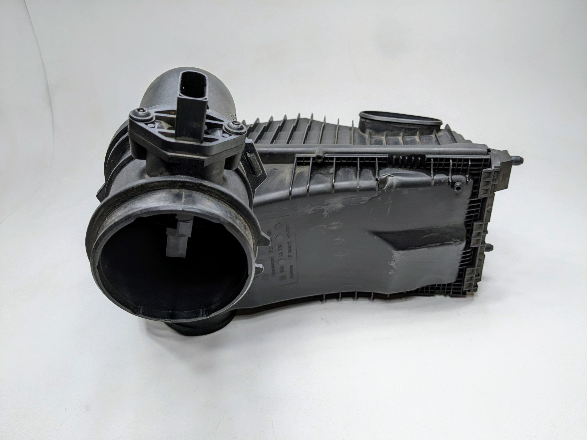2004 - 2006 OEM PORSCHE CAYENNE V6 3.2 PETROL AIR FILTER BOX HOUSING
