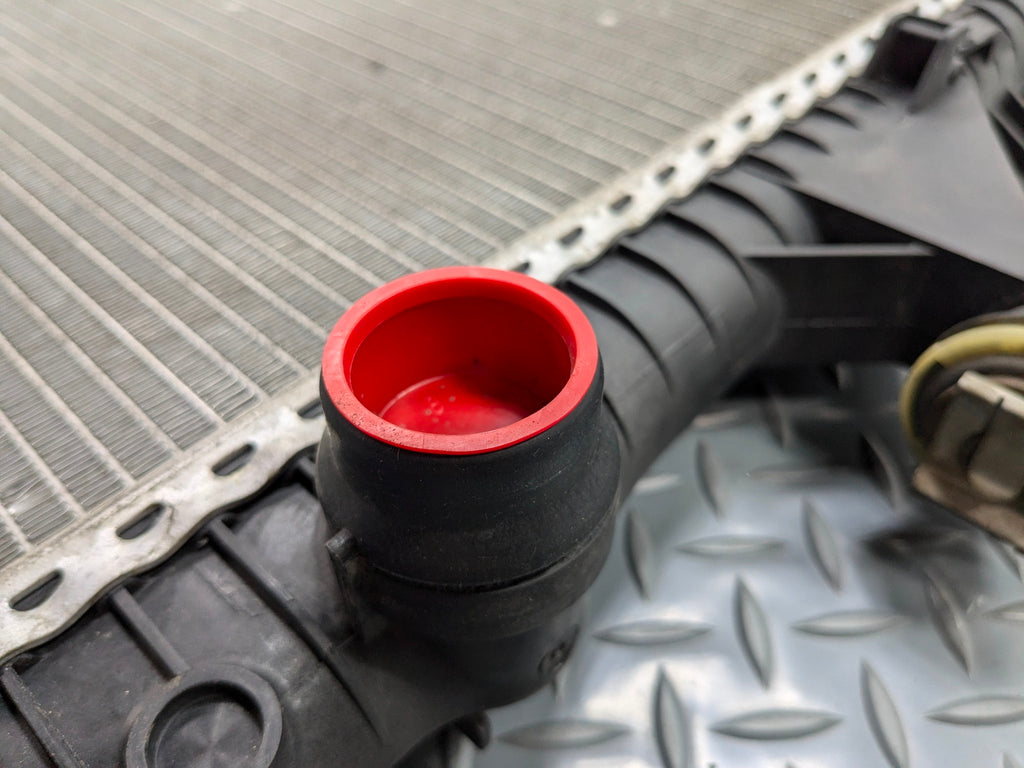 2004 - 2006 OEM PORSCHE CAYENNE V6 ENGINE MOTOR COOLANT COOLING RADIATOR