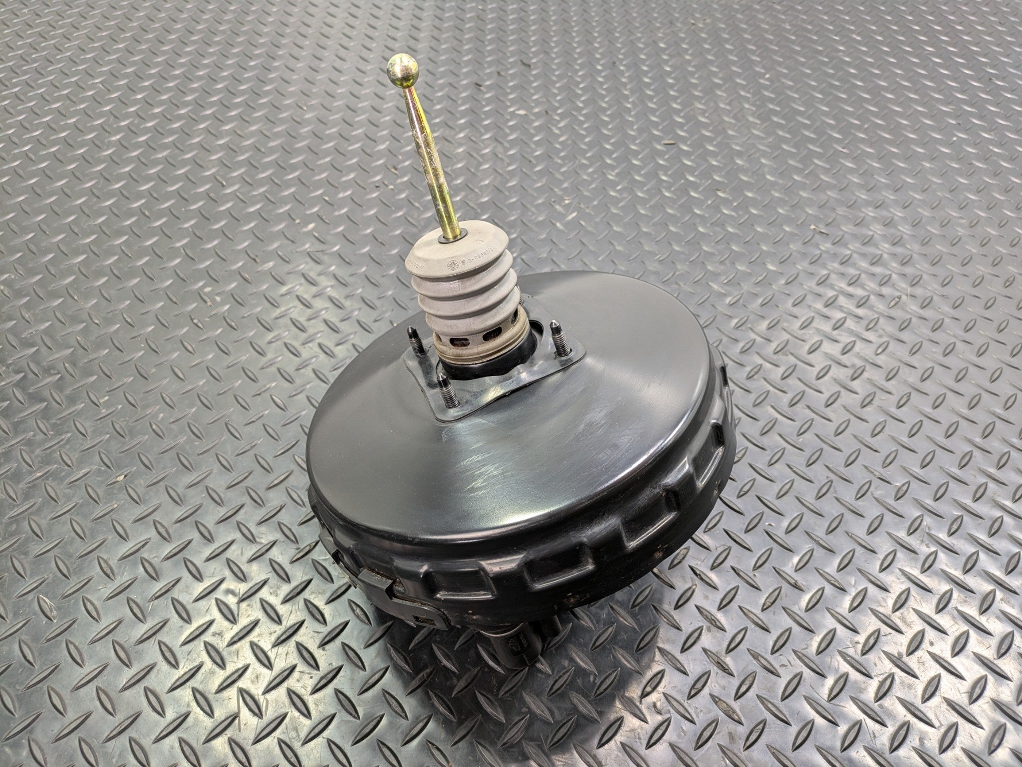2004 - 2006 OEM PORSCHE CAYENNE V6 POWER BRAKE BOOSTER ASSEMBLY