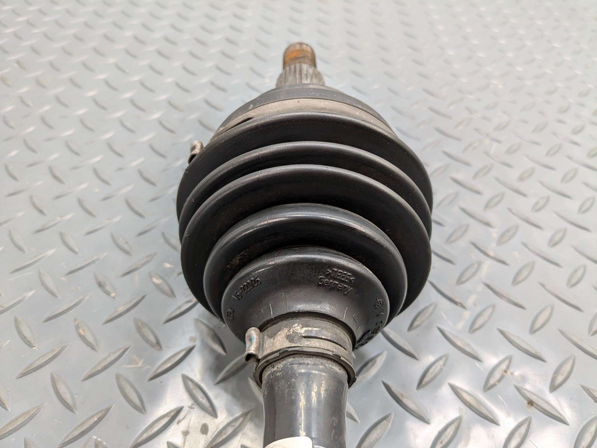 2004 - 2006 OEM PORSCHE CAYENNE V6 FRONT RIGHT SIDE CV AXLE JOINT SHAFT ASSEMBLY