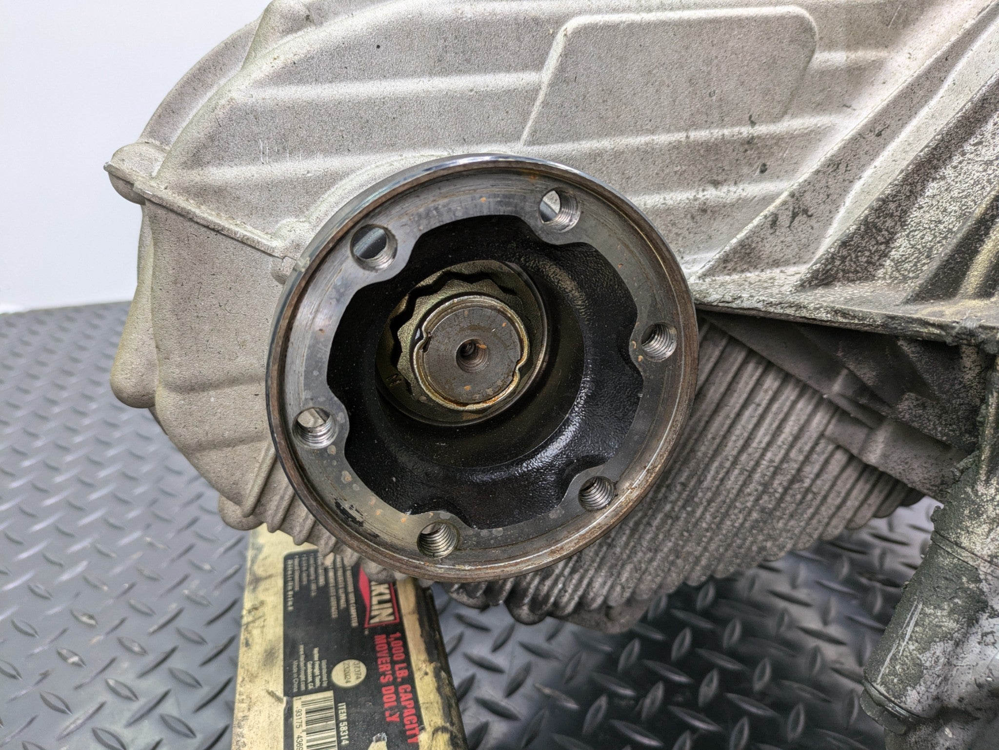 2004 - 2006 OEM PORSCHE CAYENNE V6 3.2L AT TRANSFER CASE W/O TURBO