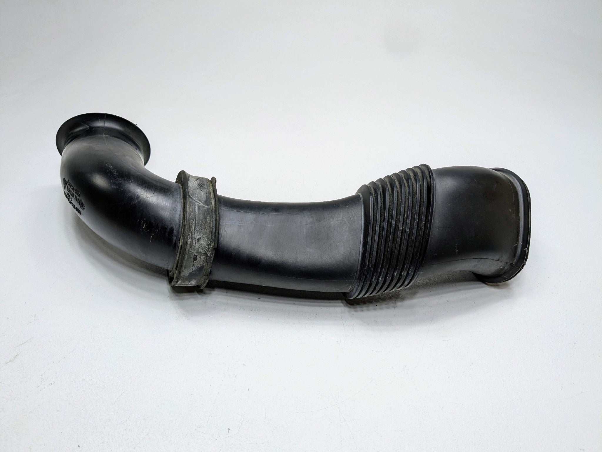 2004 - 2006 OEM PORSCHE CAYENNE V6 ENGINE TURBO AIR INTAKE DUCT TUBE HOSE PIPE