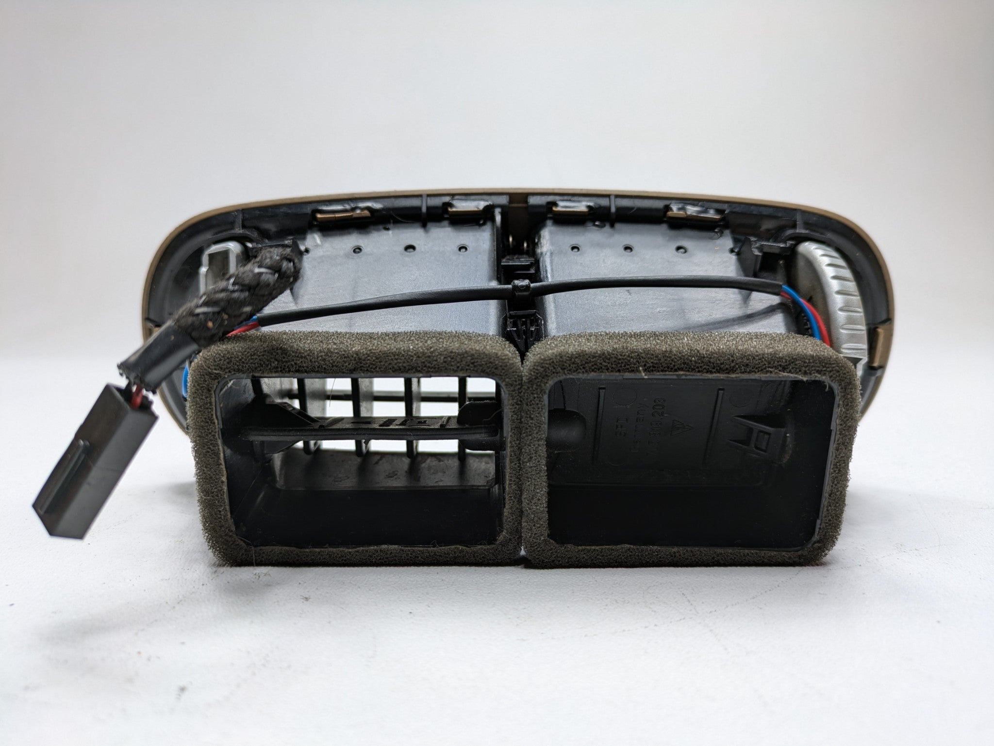 04 - 06 OEM PORSCHE CAYENNE V6 CENTER CONSOLE AC HEATER AIR VENT GRILLE PANEL