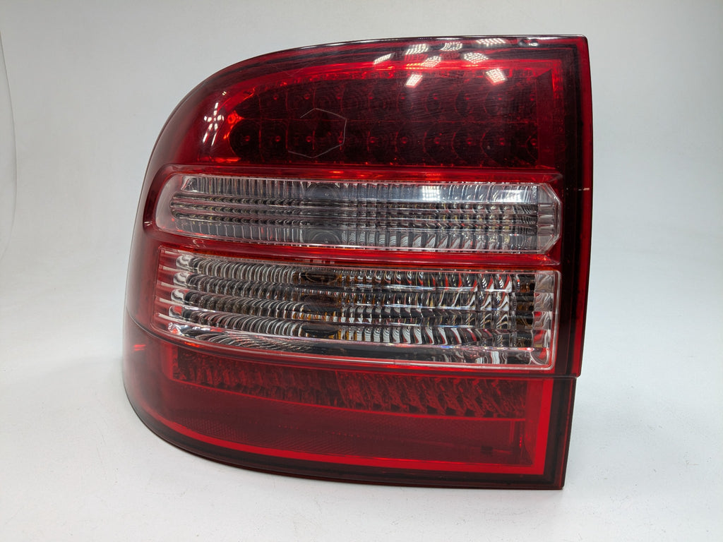 2004 - 2006 OEM PORSCHE CAYENNE V6 REAR LEFT DRIVER SIDE TAIL LIGHT ASSEMBLY