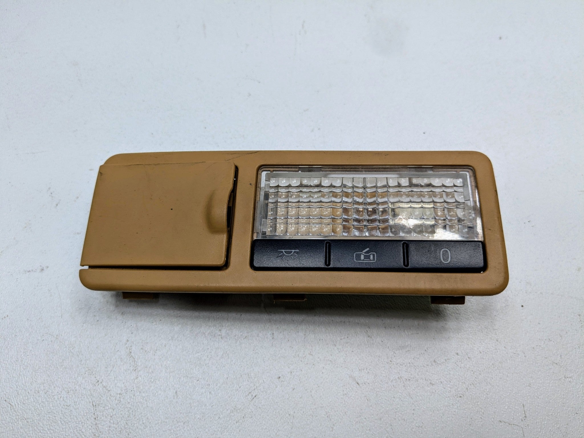 2004 - 2006 OEM PORSCHE CAYENNE V6 REAR RIGHT UPPER OVERHEAD ROOF INTERIOR LIGHT