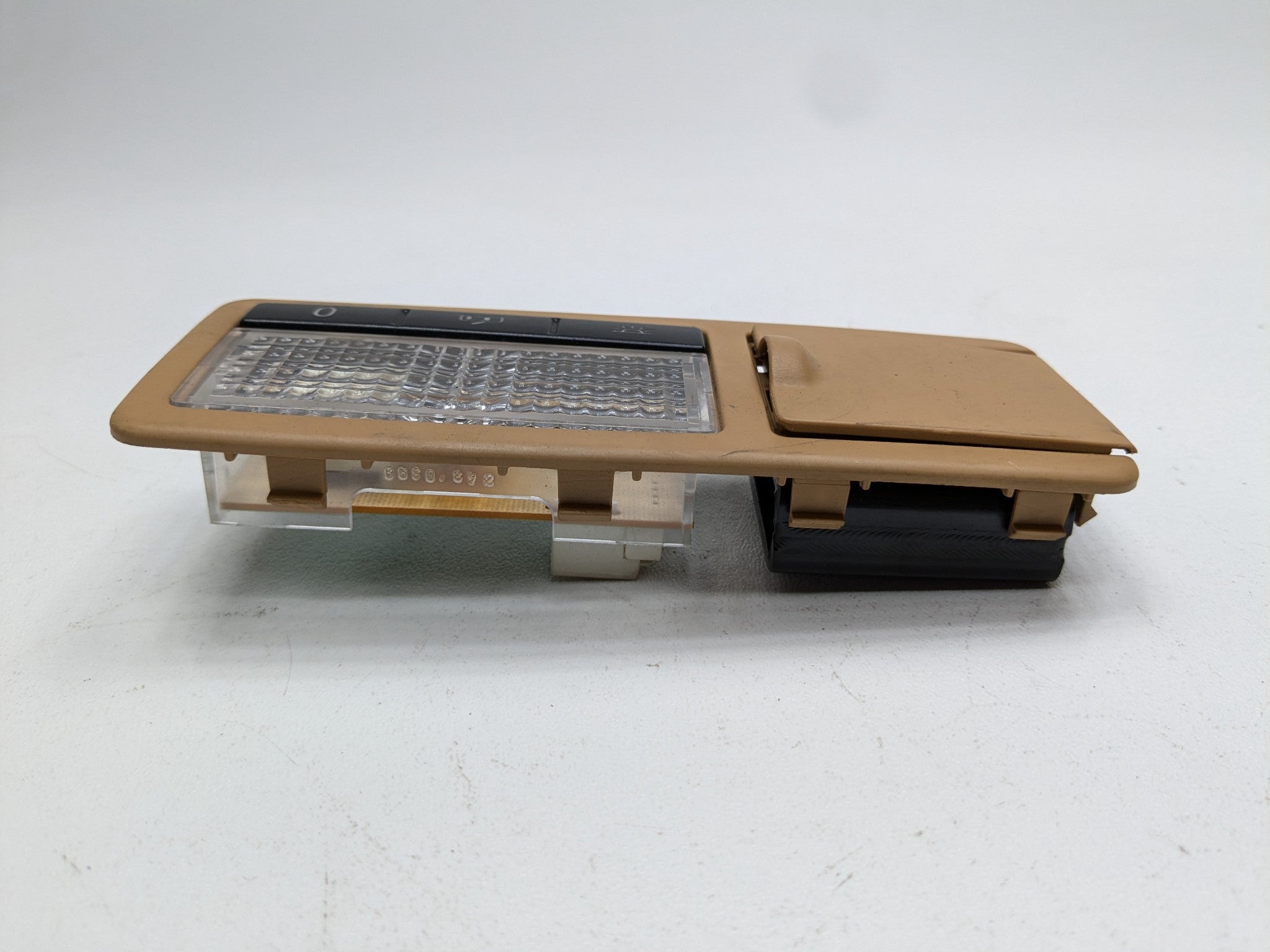2004 - 2006 OEM PORSCHE CAYENNE V6 REAR RIGHT UPPER OVERHEAD ROOF INTERIOR LIGHT