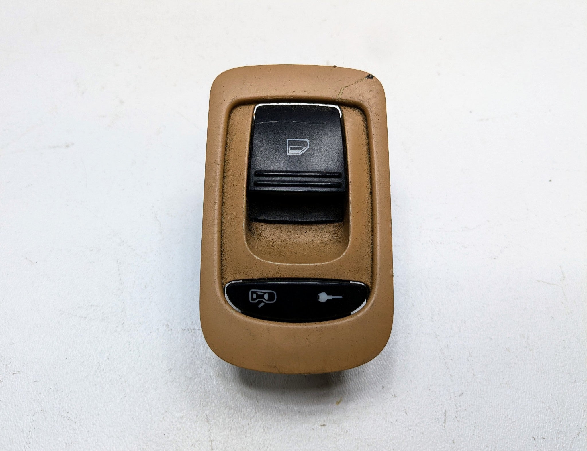 2004 - 2006 OEM PORSCHE CAYENNE V6 REAR RIGHT SIDE DOOR WINDOW REGULATOR SWITCH