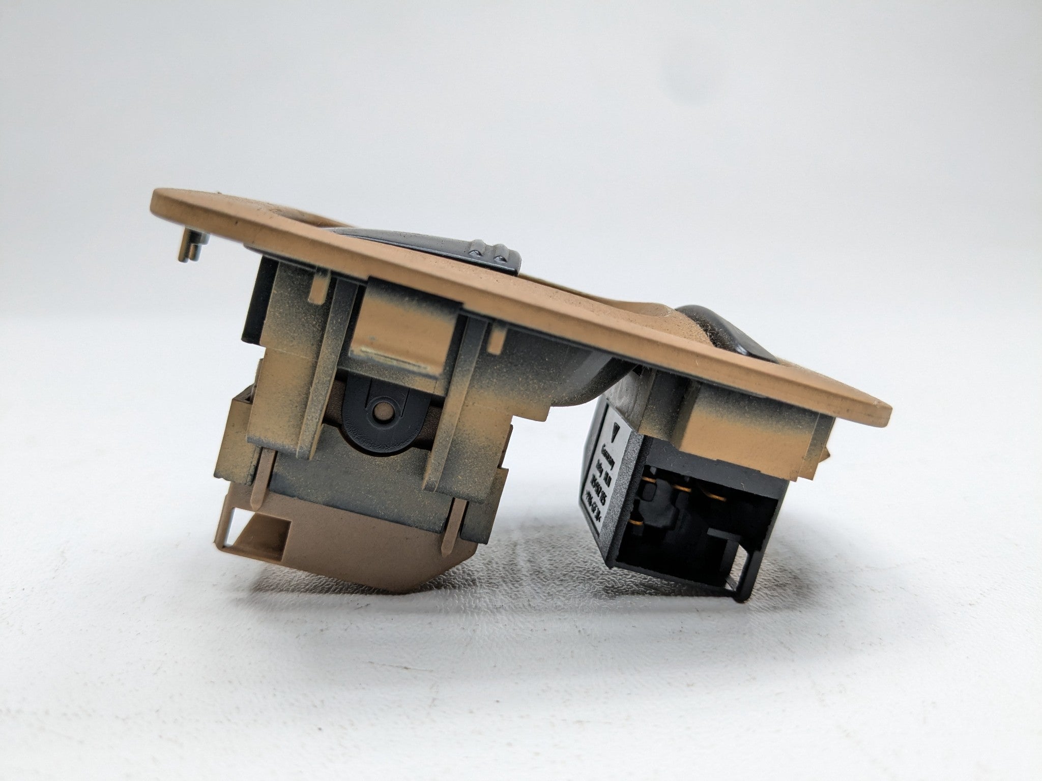 2004 - 2006 OEM PORSCHE CAYENNE V6 REAR RIGHT SIDE DOOR WINDOW REGULATOR SWITCH