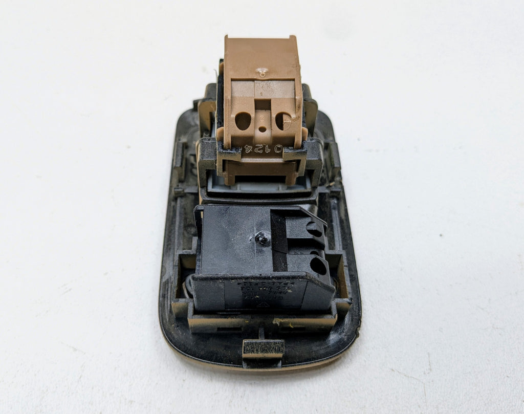 2004 - 2006 OEM PORSCHE CAYENNE V6 REAR LEFT SIDE DOOR WINDOW REGULATOR SWITCH