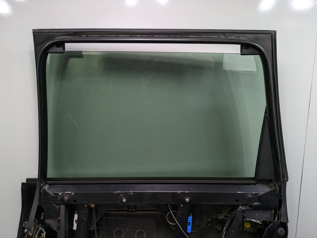 2004 - 2006 OEM PORSCHE CAYENNE V6 REAR RIGHT PASSENGER SIDE DOOR SHELL PANEL