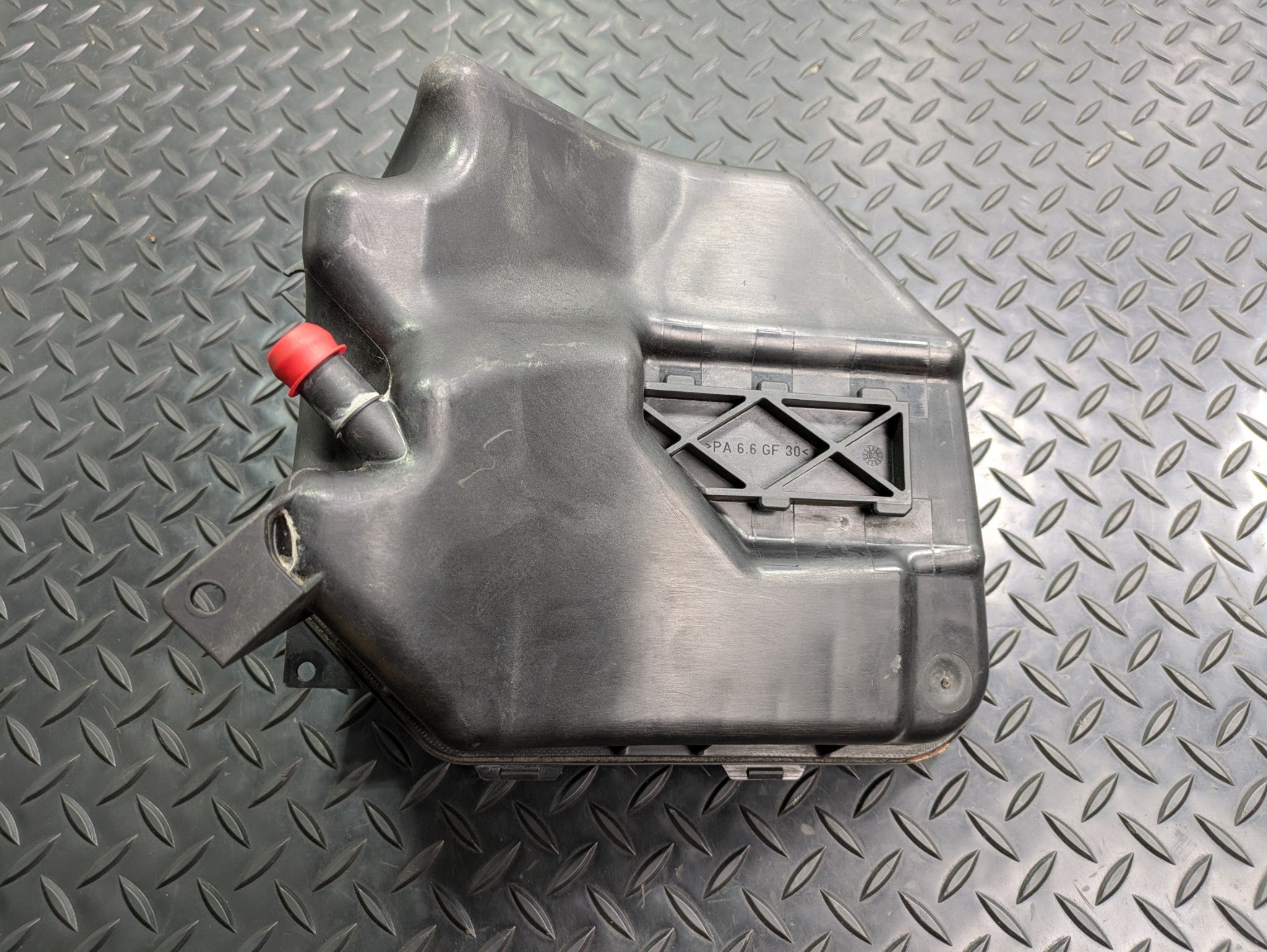 04 - 06 OEM PORSCHE CAYENNE V6 COOLANT OVERFLOW RESERVOIR RECOVERY TANK BOTTLE