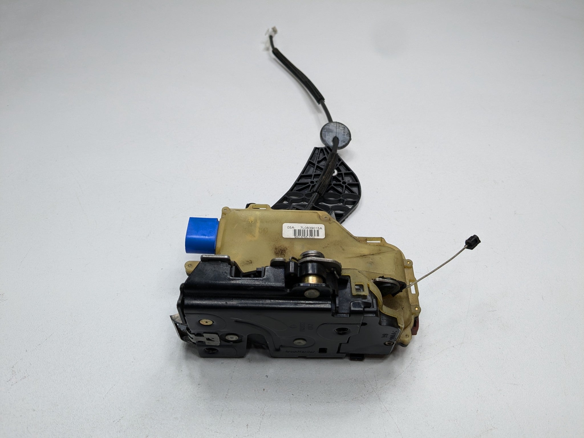 04 - 06 OEM PORSCHE CAYENNE V6 REAR LEFT DRIVER SIDE DOOR LOCK LATCH ACTUATOR