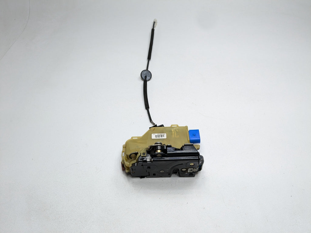 04 - 06 OEM PORSCHE CAYENNE V6 FRONT RIGHT SIDE DOOR LOCK LATCH ACTUATOR