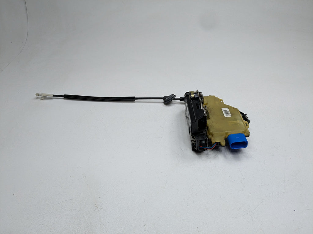 04 - 06 OEM PORSCHE CAYENNE V6 FRONT RIGHT SIDE DOOR LOCK LATCH ACTUATOR