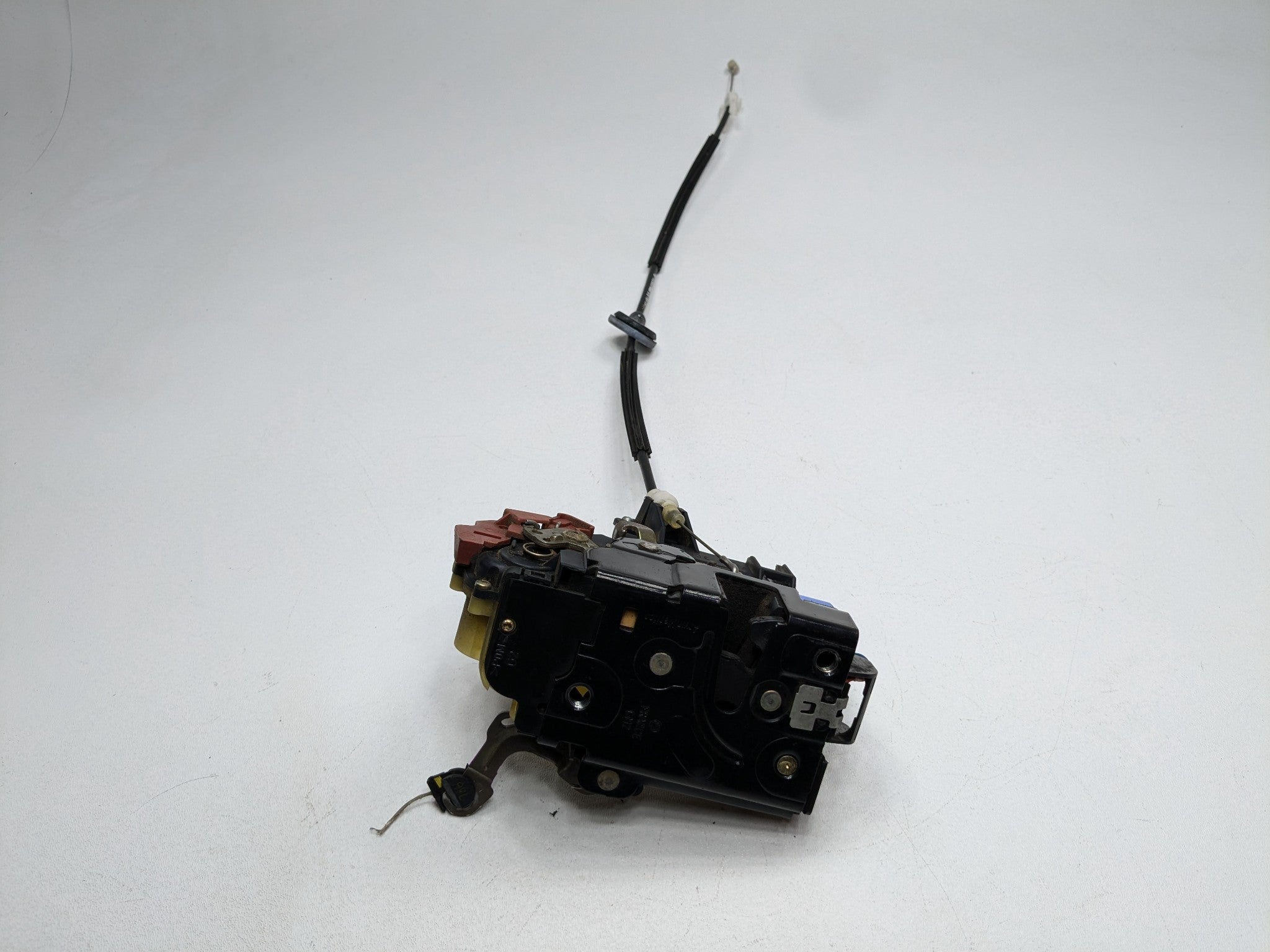04 - 06 OEM PORSCHE CAYENNE V6 FRONT LEFT DRIVER SIDE DOOR LOCK LATCH ACTUATOR