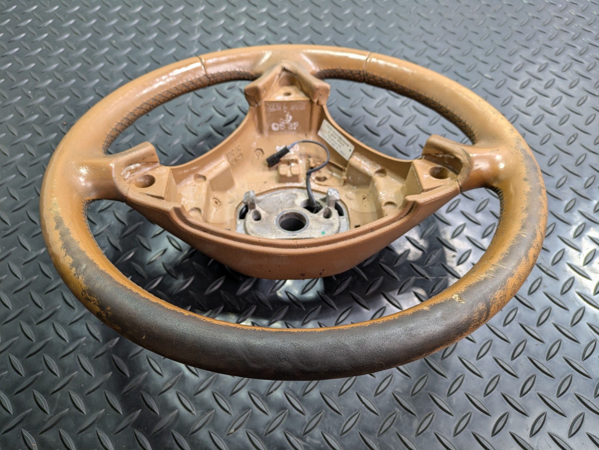 2004 - 2006 OEM PORSCHE CAYENNE V6 POWER STEERING WHEEL COLUMN LEATHER