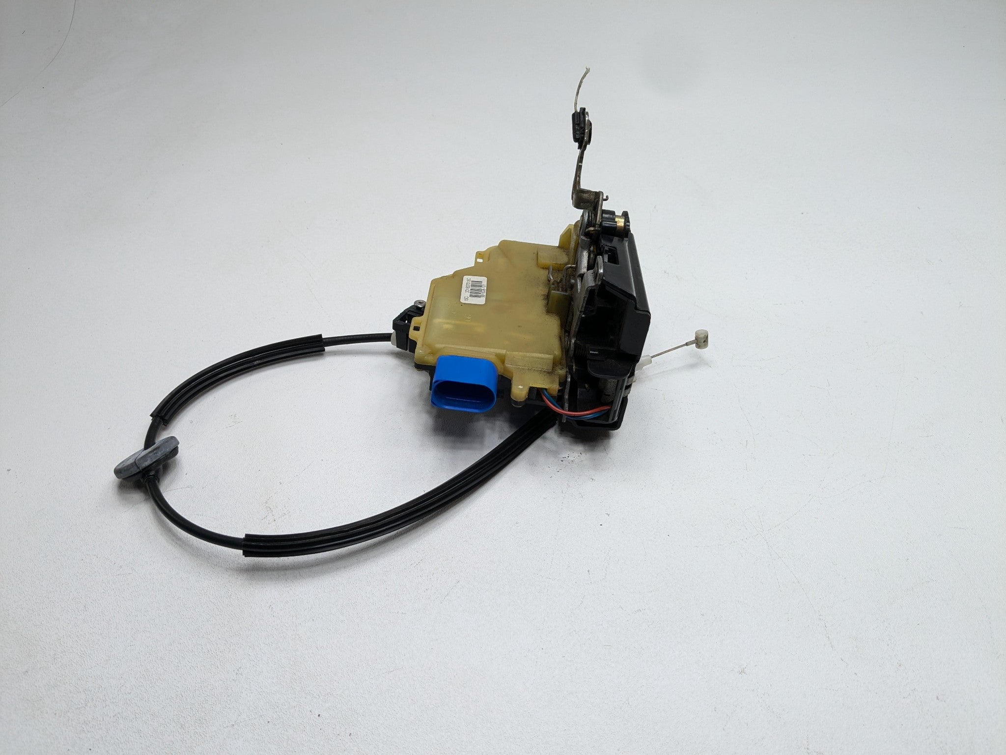 04 - 06 OEM PORSCHE CAYENNE V6 FRONT LEFT DRIVER SIDE DOOR LOCK LATCH ACTUATOR