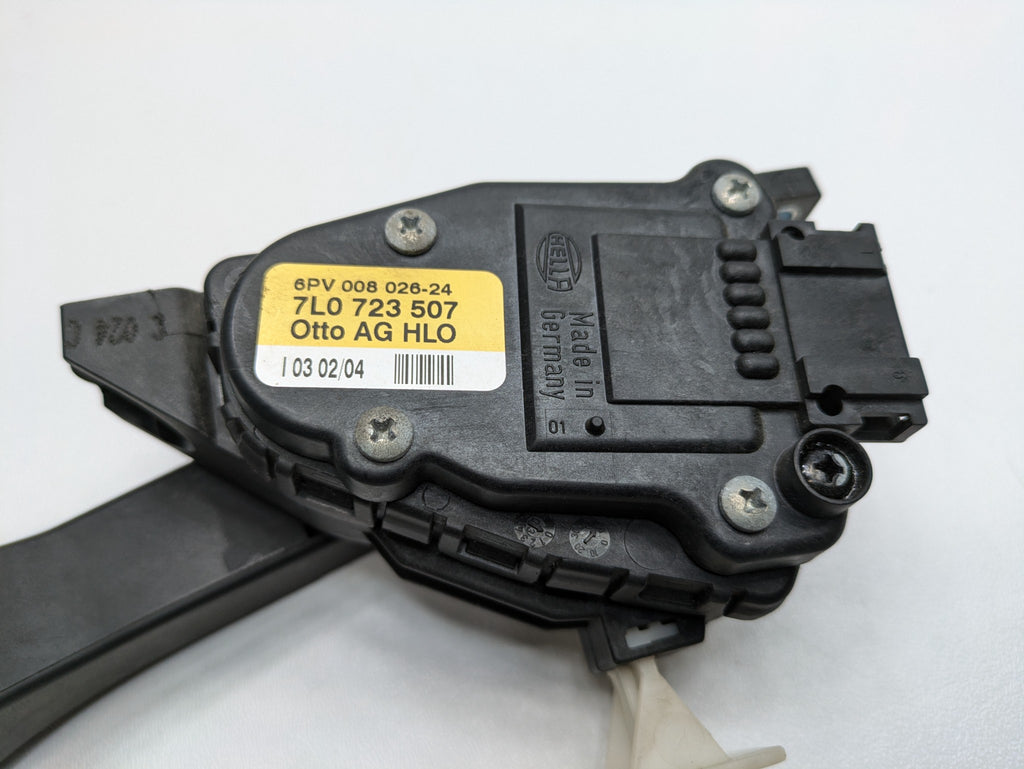 2004 - 2006 OEM PORSCHE CAYENNE V6 GAS PEDAL ACCELERATOR THROTTLE SENSOR