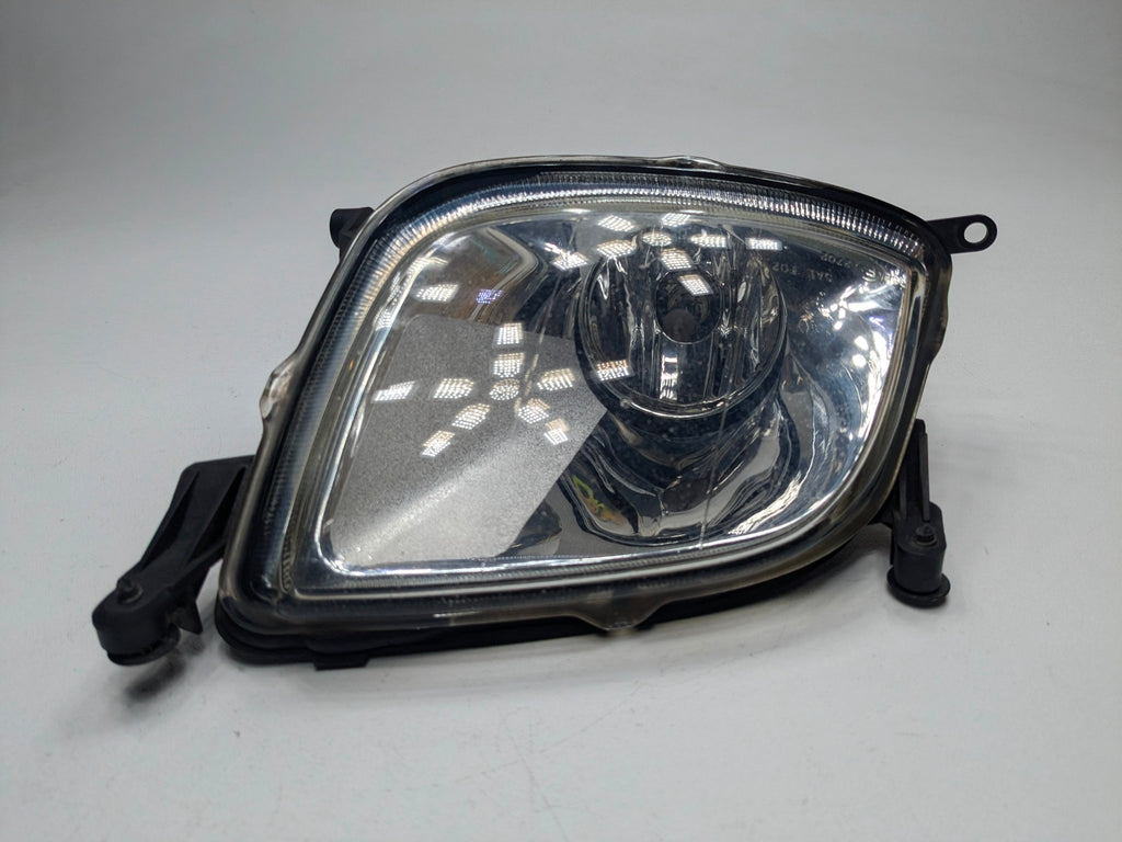 2004 - 2006 OEM PORSCHE CAYENNE V6 FRONT RIGHT PASSENGER SIDE FOG LIGHT ASSEMBLY