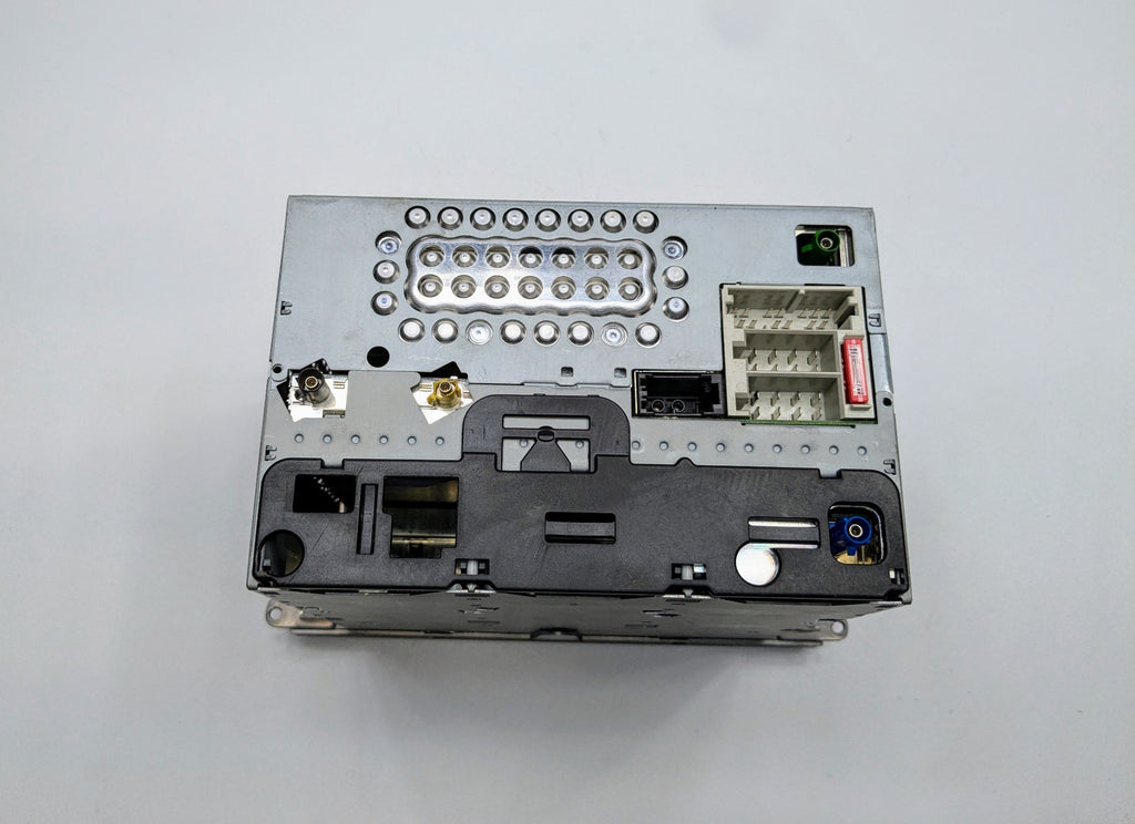 04 - 06 OEM PORSCHE CAYENNE V6 WINDSHIELD RAIN AND LIGHT SENSOR CONTROL MODULE