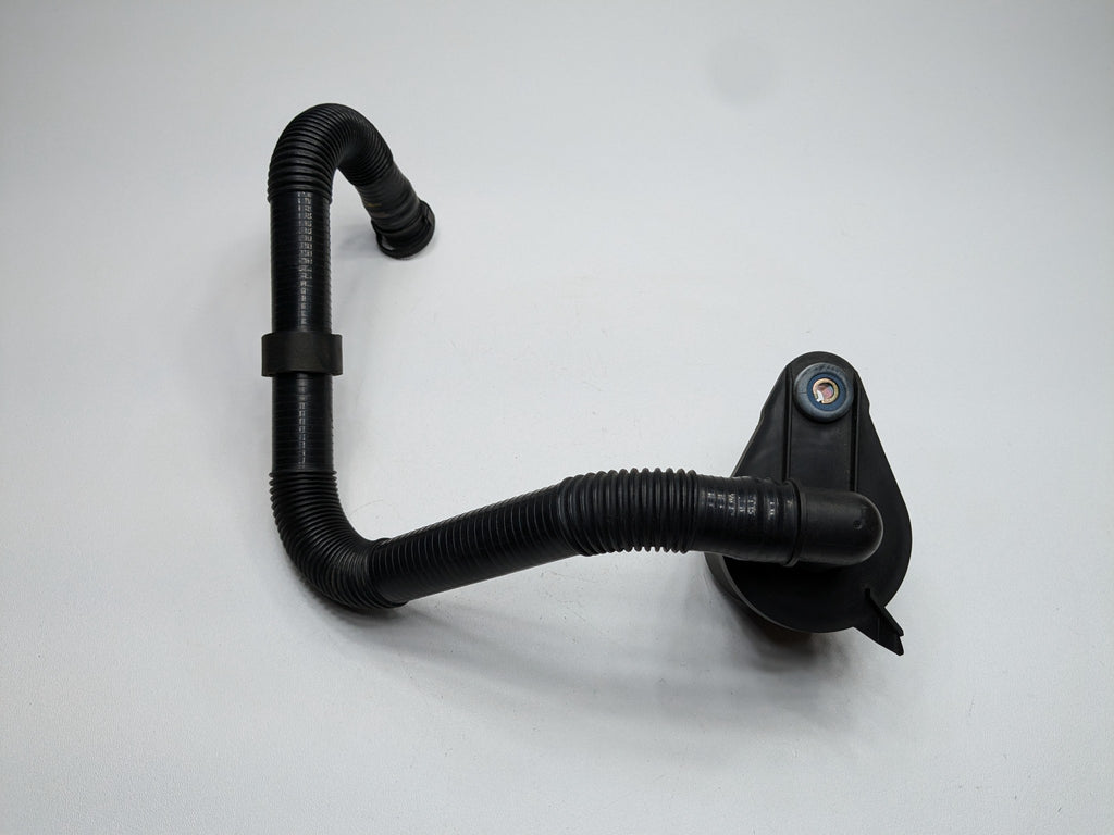 2004 - 2006 OEM PORSCHE CAYENNE V6 PETROL VENTILATION BREATHER HOSE PIPE