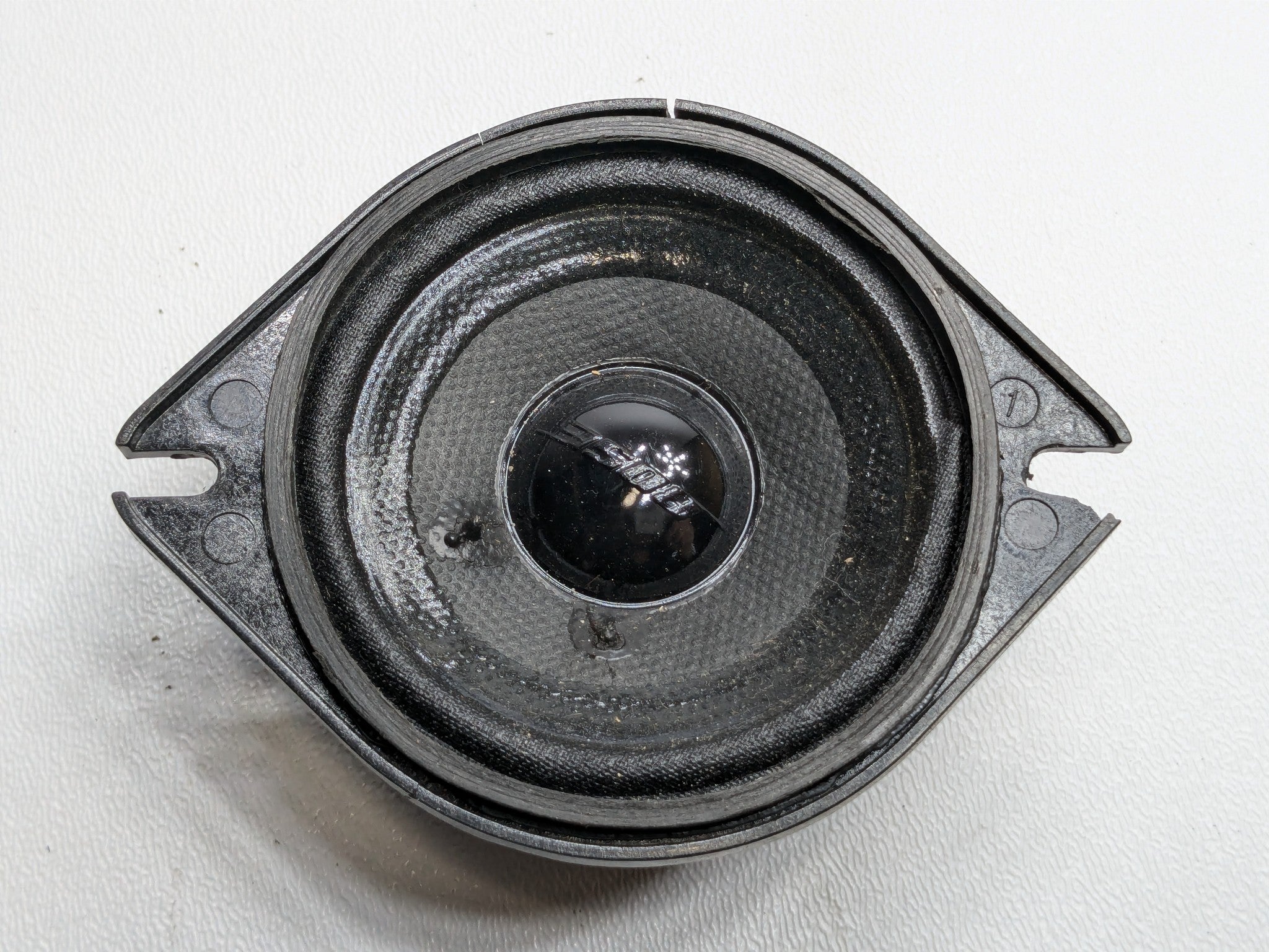 2004 - 2006 OEM PORSCHE CAYENNE V6 FRONT AND REAR AUDIO SOUND SYSTEM SPEAKER SET