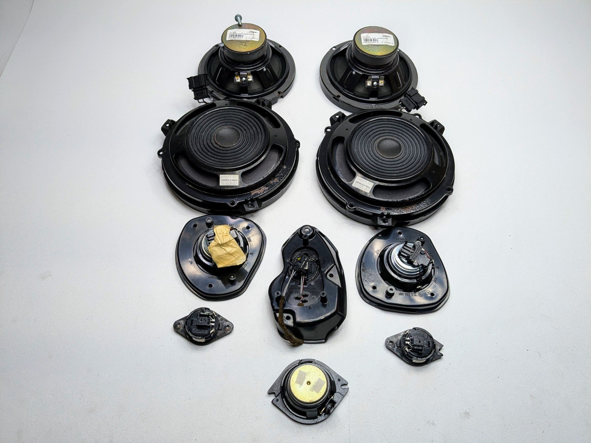 2004 - 2006 OEM PORSCHE CAYENNE V6 FRONT AND REAR AUDIO SOUND SYSTEM SPEAKER SET