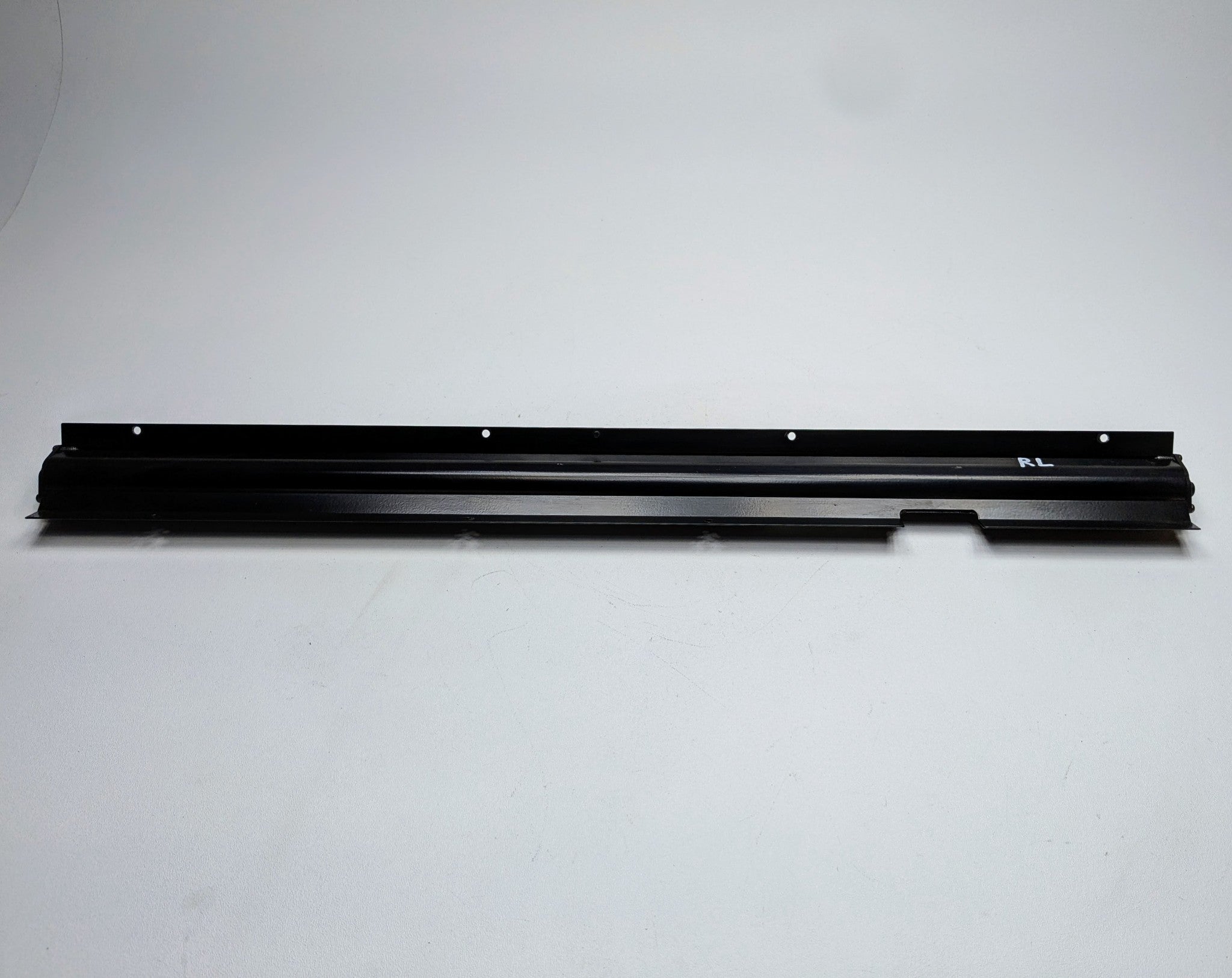 04 - 06 OEM PORSCHE CAYENNE V6 REAR LEFT DOOR PASSENGER SIDE WINDOW SUN SHADE