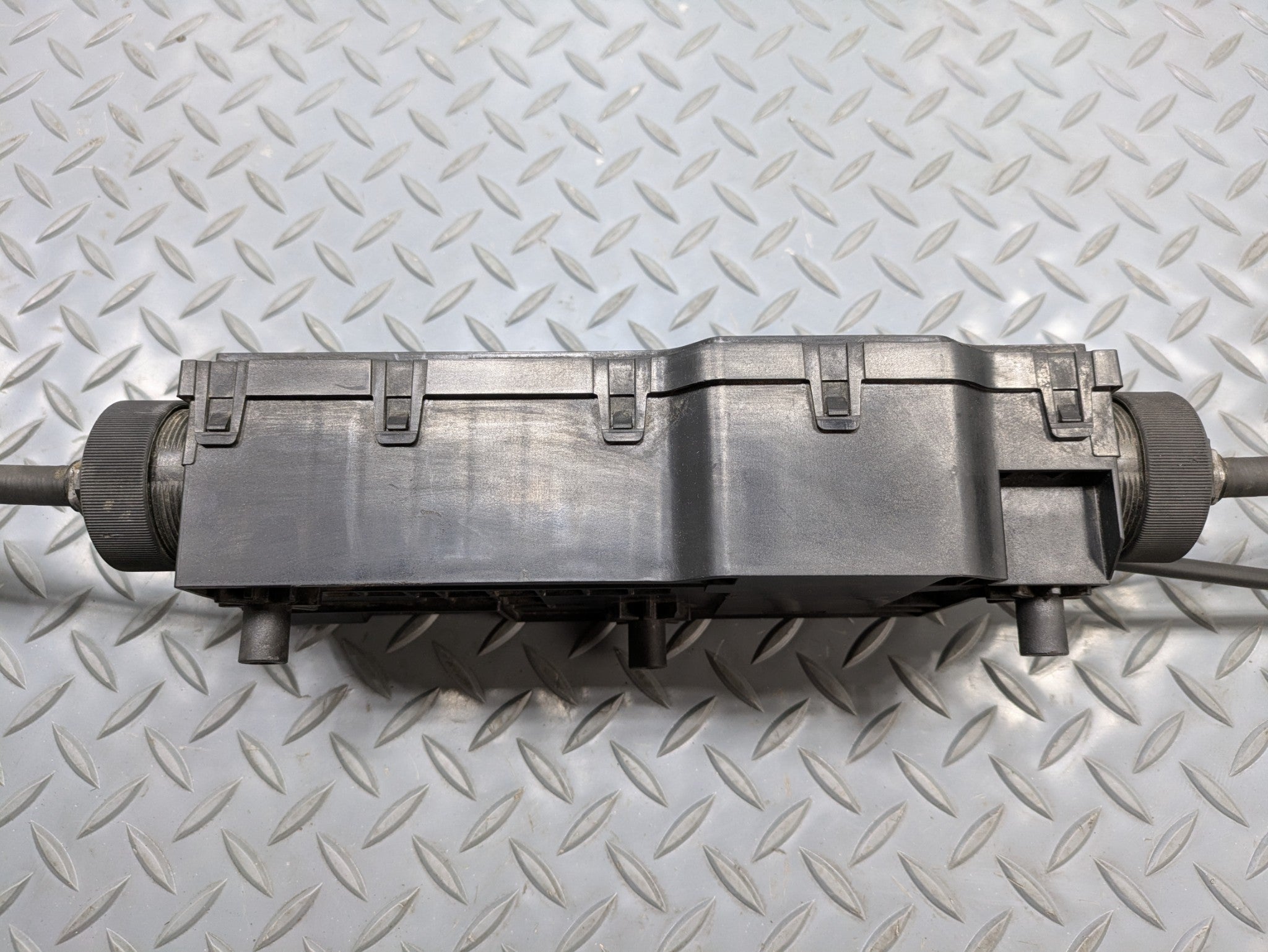 10 - 11 OEM BMW 535I GT REAR EMERGENCY PARKING BRAKE ACTUATOR MOTOR WITH CABLE