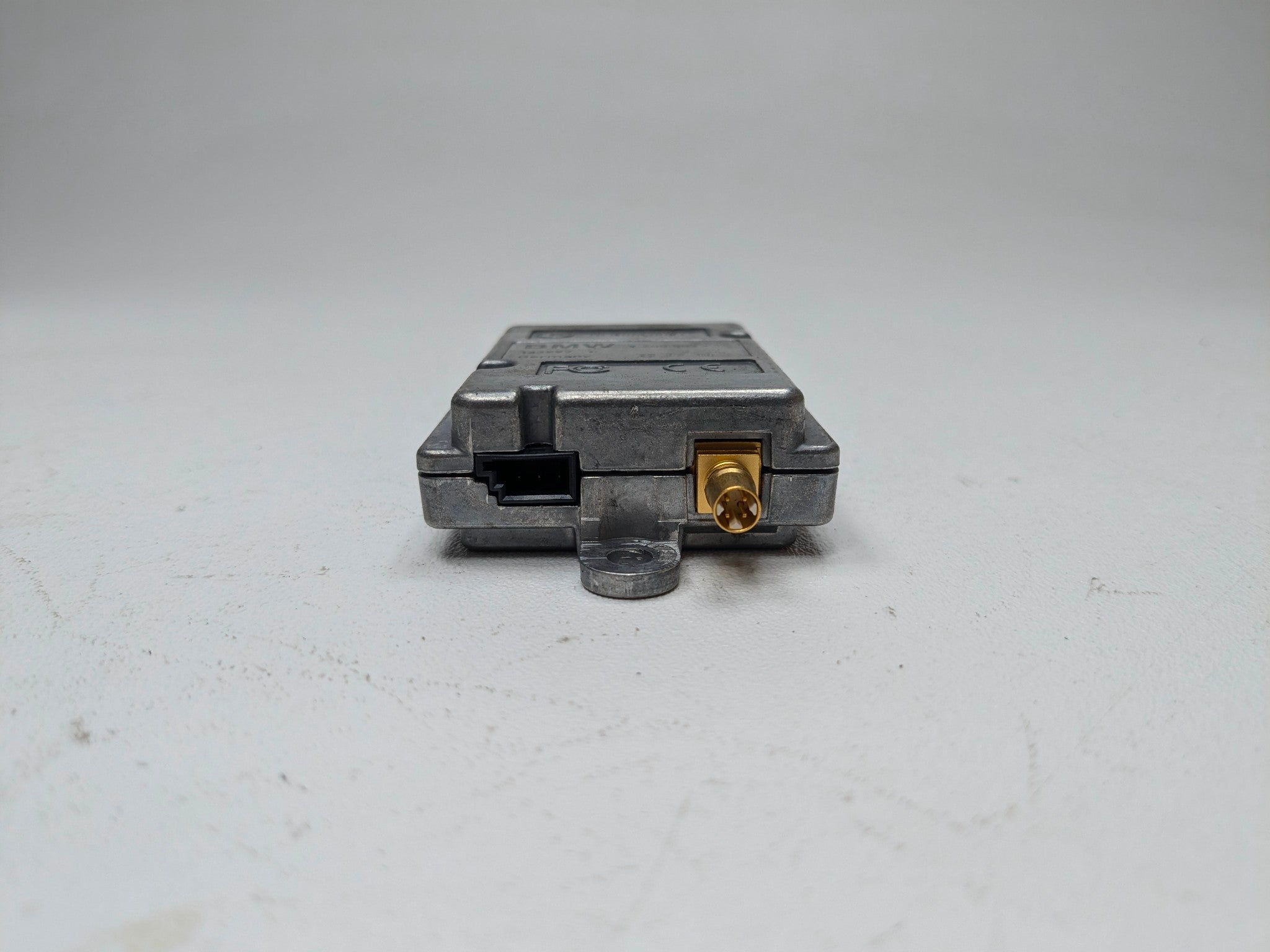 2010 - 2011 OEM BMW 535I GT USB HUB AUDIO INTERFACE ANTENNA CONTROL MODULE