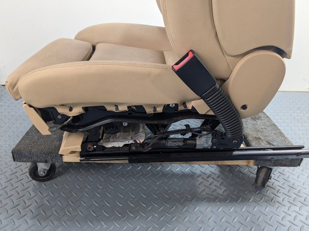 10 - 11 OEM BMW 535I GT FRONT RIGHT PASSENGER SIDE SEAT WITH HEADREST ASSEMBLY