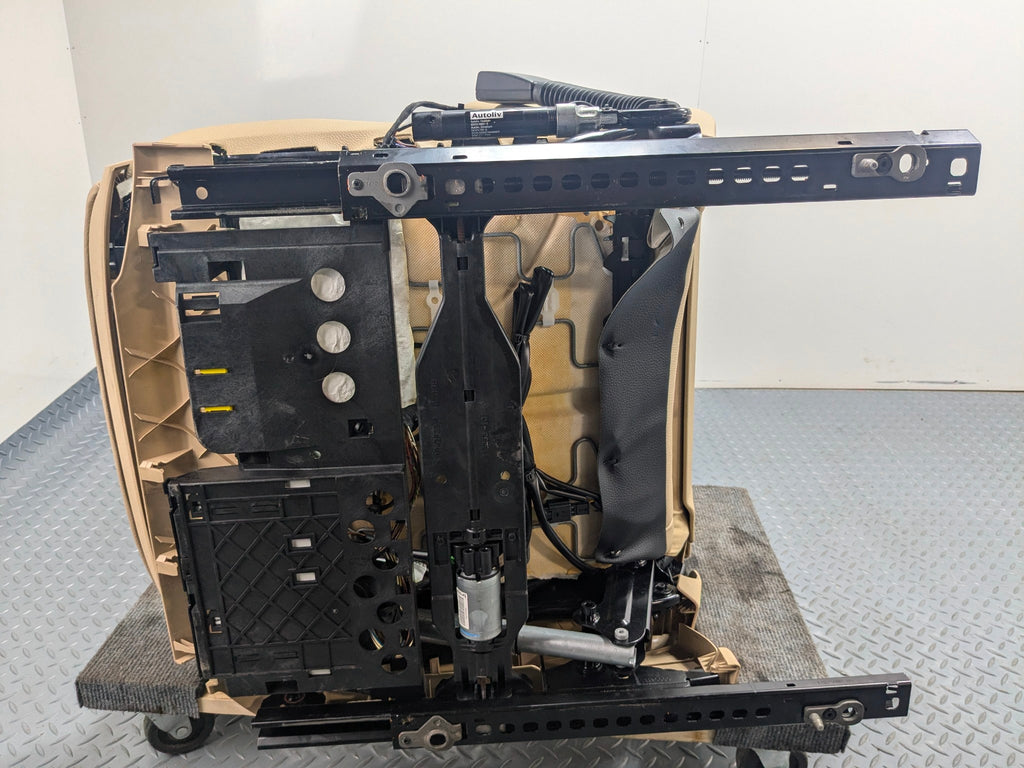 10 - 11 OEM BMW 535I GT FRONT RIGHT PASSENGER SIDE SEAT WITH HEADREST ASSEMBLY