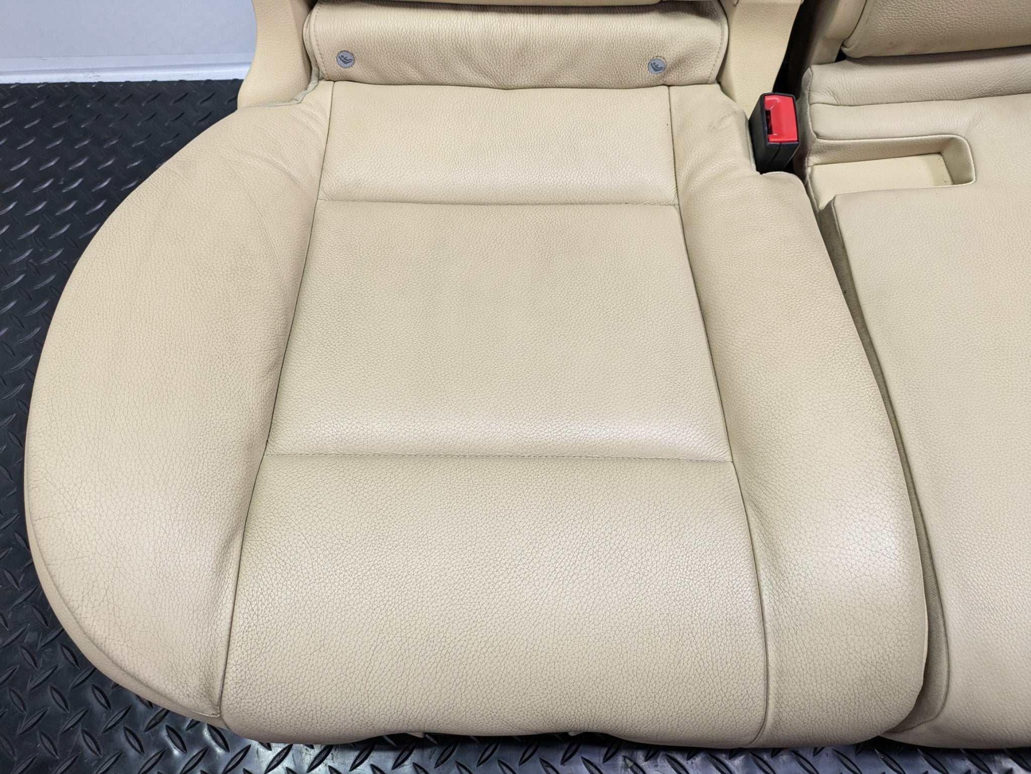 10 - 11 OEM BMW 535I GT REAR LEFT RIGHT AND CENTER SEAT WITH HEADREST ASSEMBLY