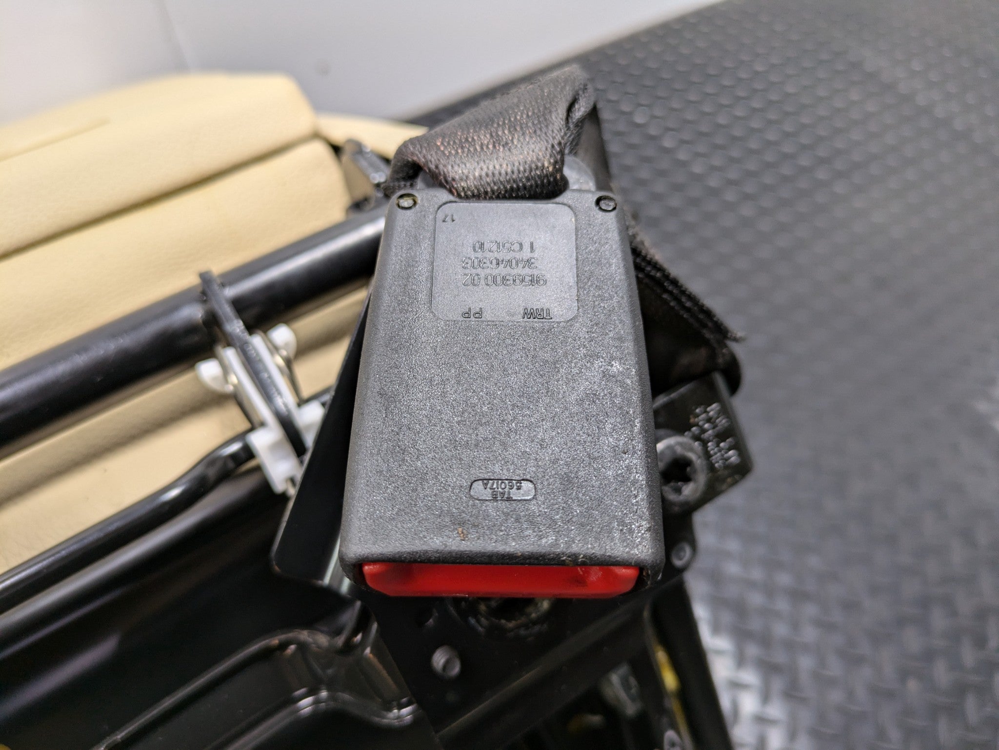 10 - 11 OEM BMW 535I GT REAR LEFT RIGHT AND CENTER SEAT WITH HEADREST ASSEMBLY