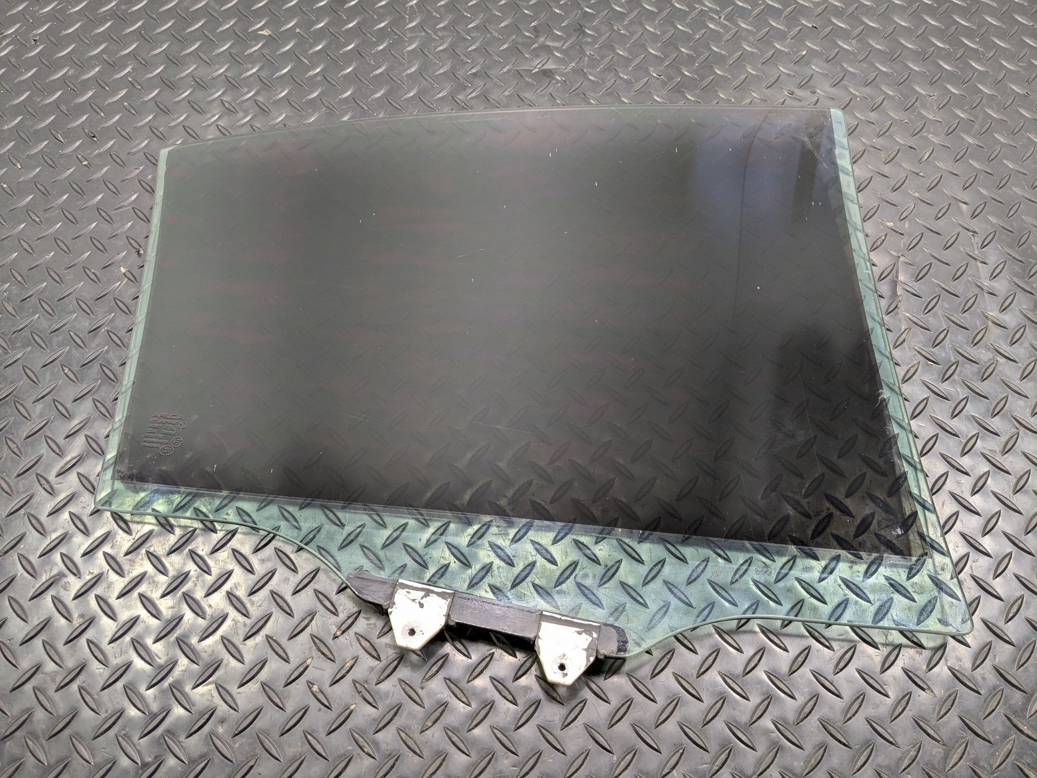 2004 - 2008 OEM ACURA TL REAR LEFT DRIVER DOOR WINDOW GLASS