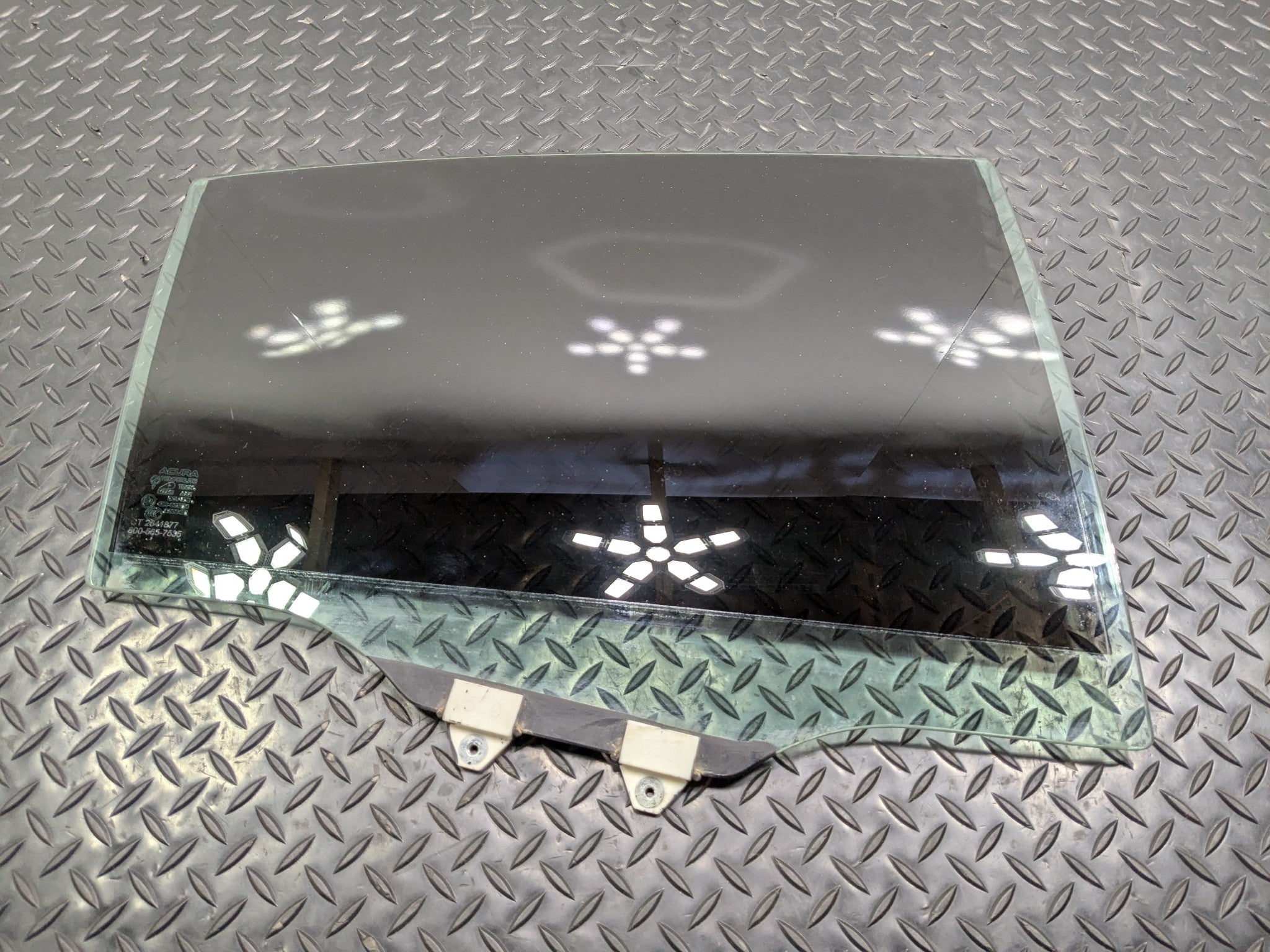 2004 - 2008 OEM ACURA TL REAR RIGHT PASSENGER SIDE DOOR WINDOW GLASS