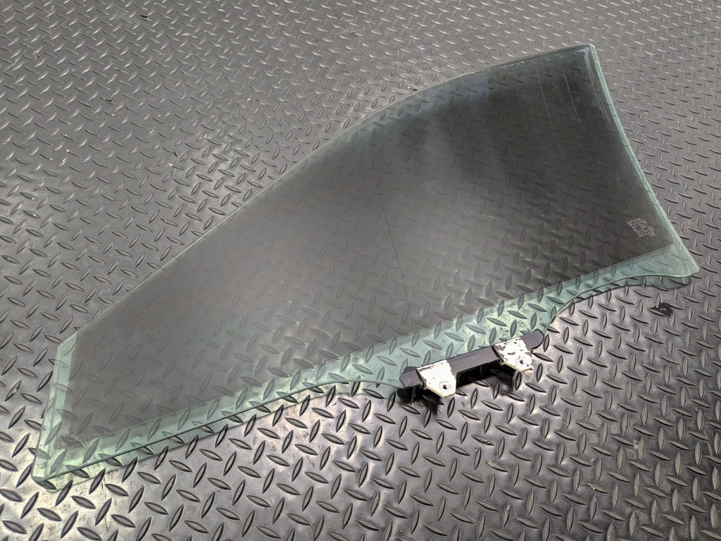 2004 - 2008 OEM ACURA TL FRONT RIGHT PASSENGER SIDE DOOR WINDOW GLASS