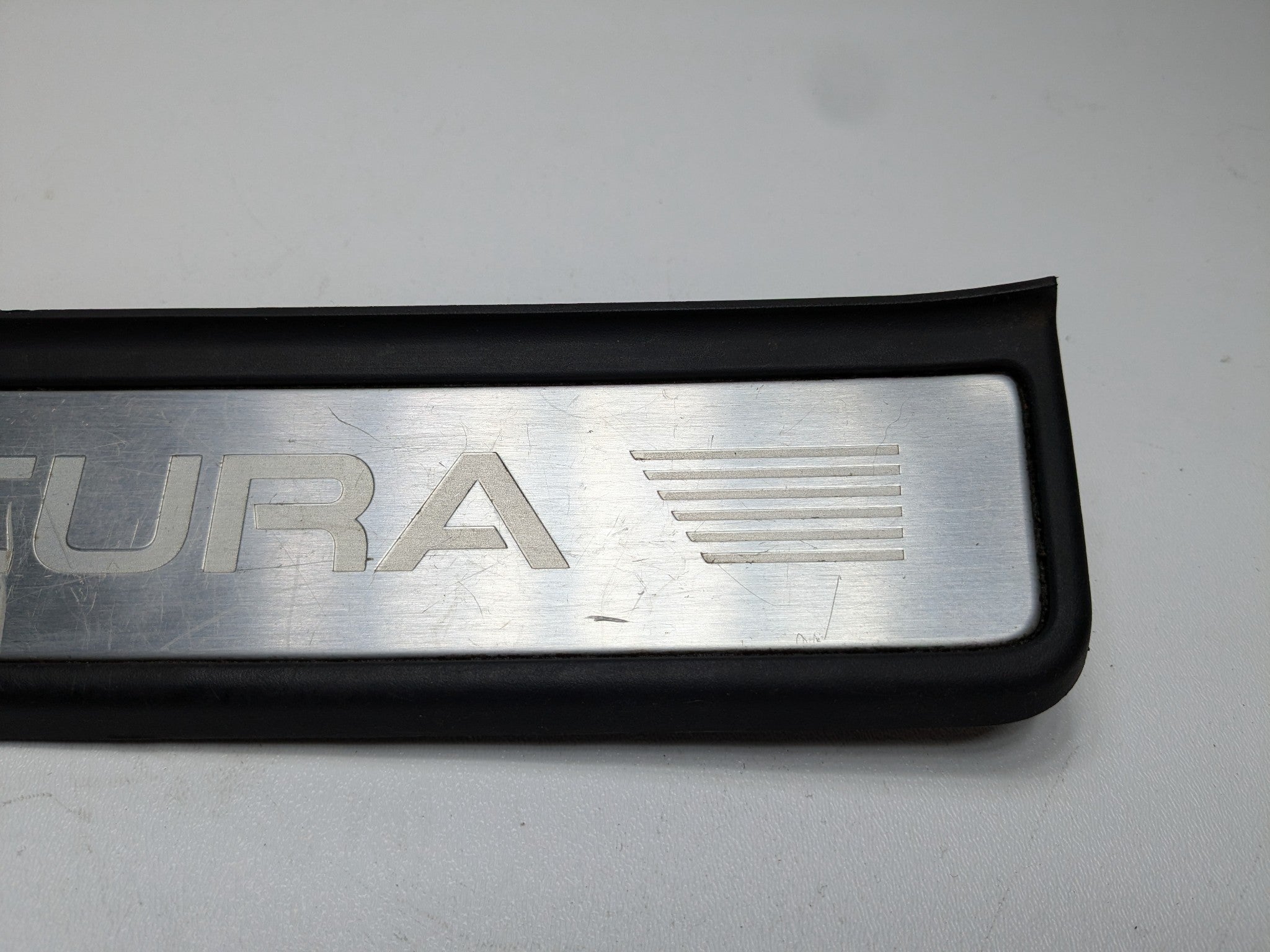 2004 - 2008 OEM ACURA TL REAR RIGHT PASSENGER SIDE DOOR SCUFF SILL PLATE TRIM