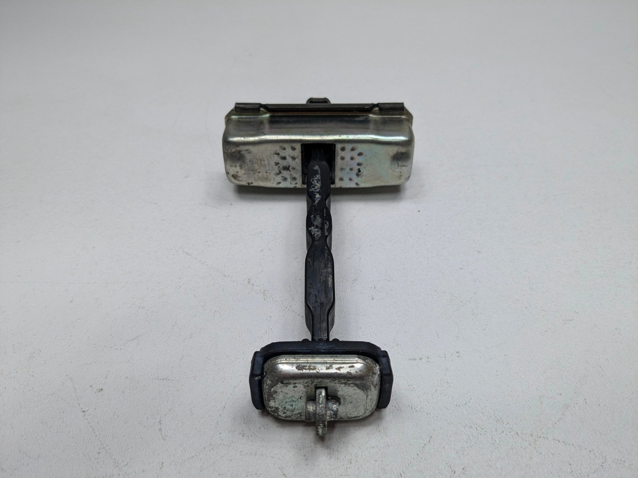 04 - 08 OEM ACURA TL FRONT RIGHT PASSENGER SIDE DOOR HINGE CHECK STOP STOPPER