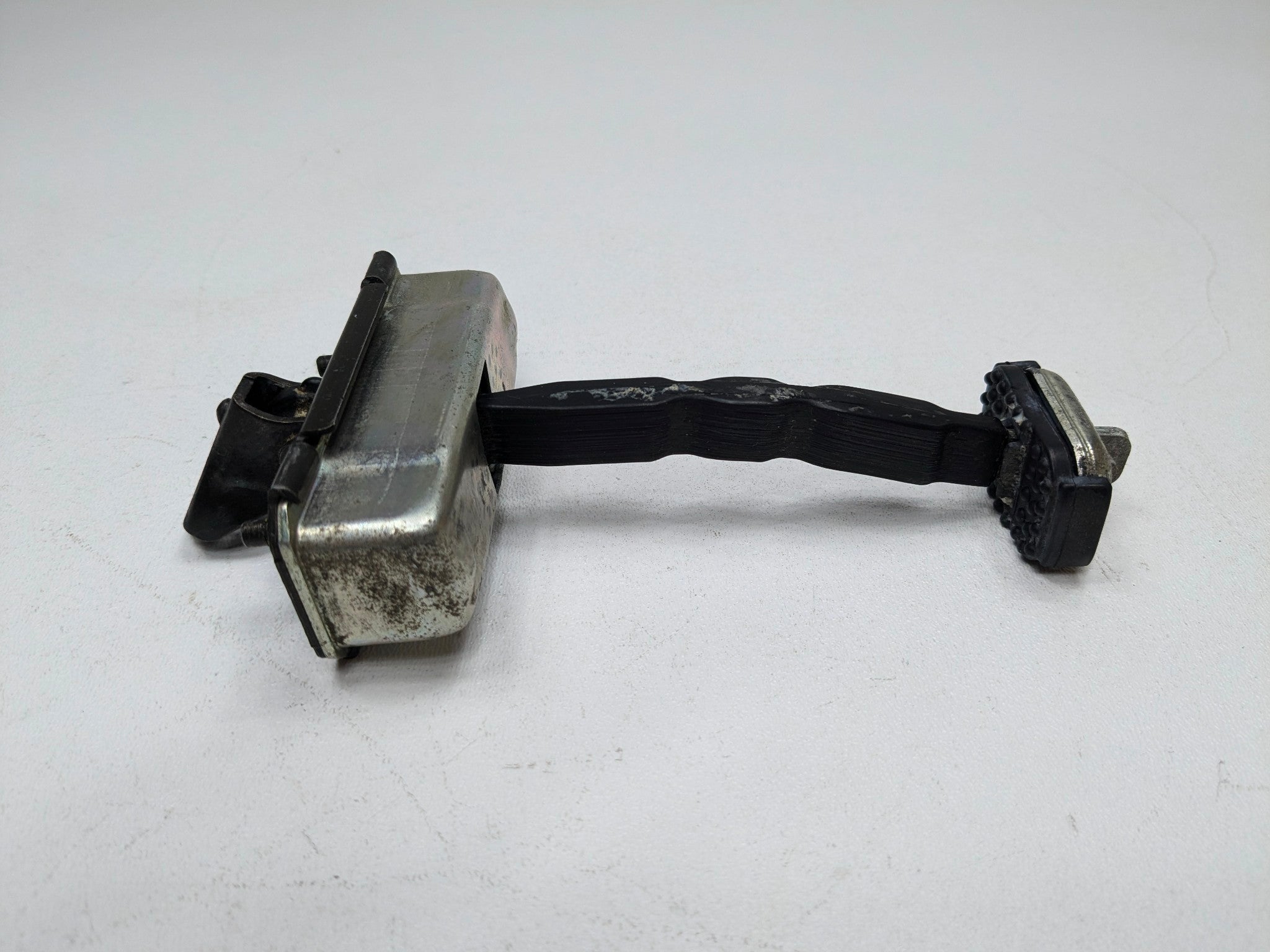 04 - 08 OEM ACURA TL FRONT RIGHT PASSENGER SIDE DOOR HINGE CHECK STOP STOPPER