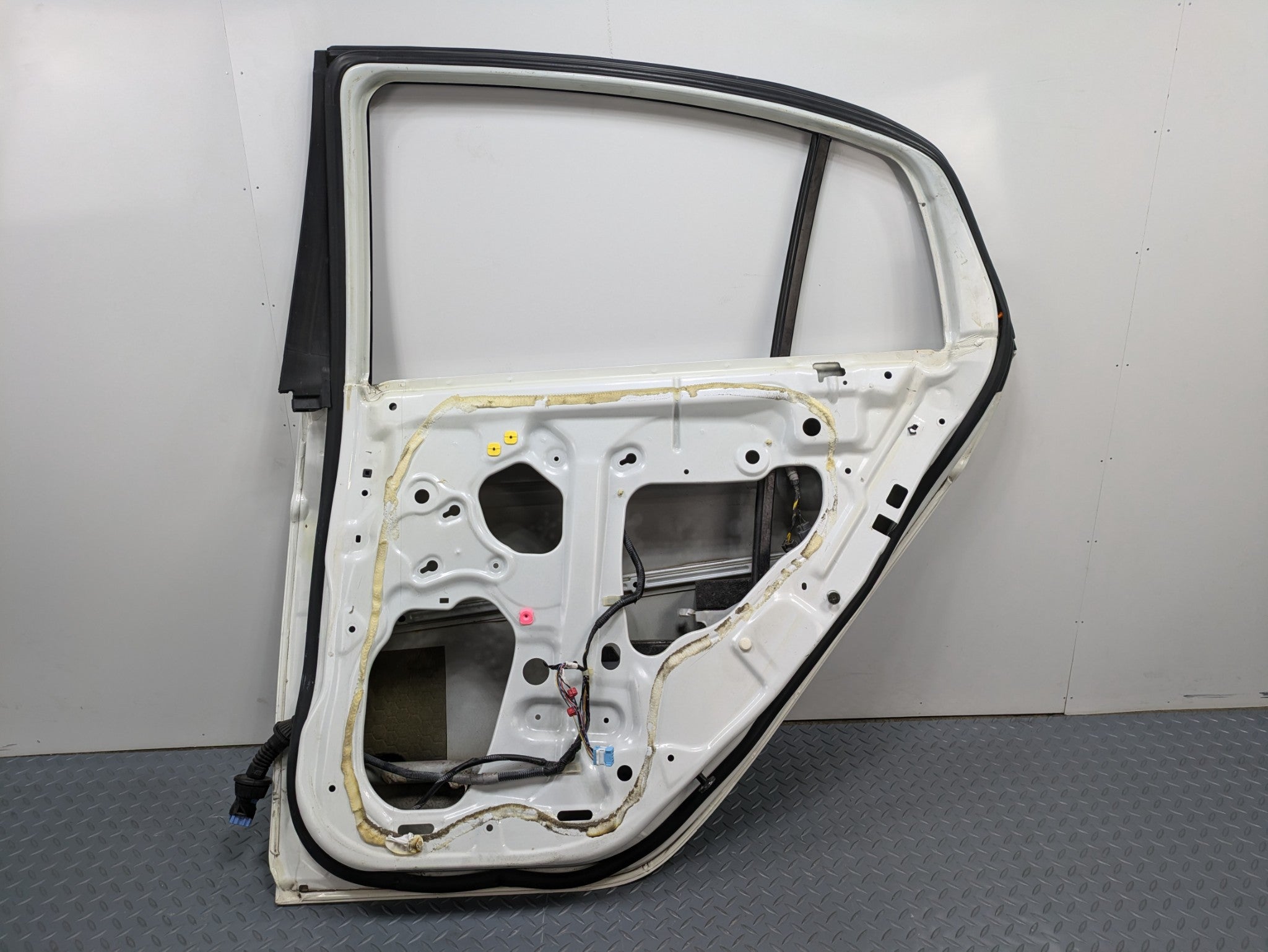 2004 - 2008 OEM ACURA TL REAR RIGHT PASSENGER SIDE DOOR SHELL PANEL ASSEMBLY