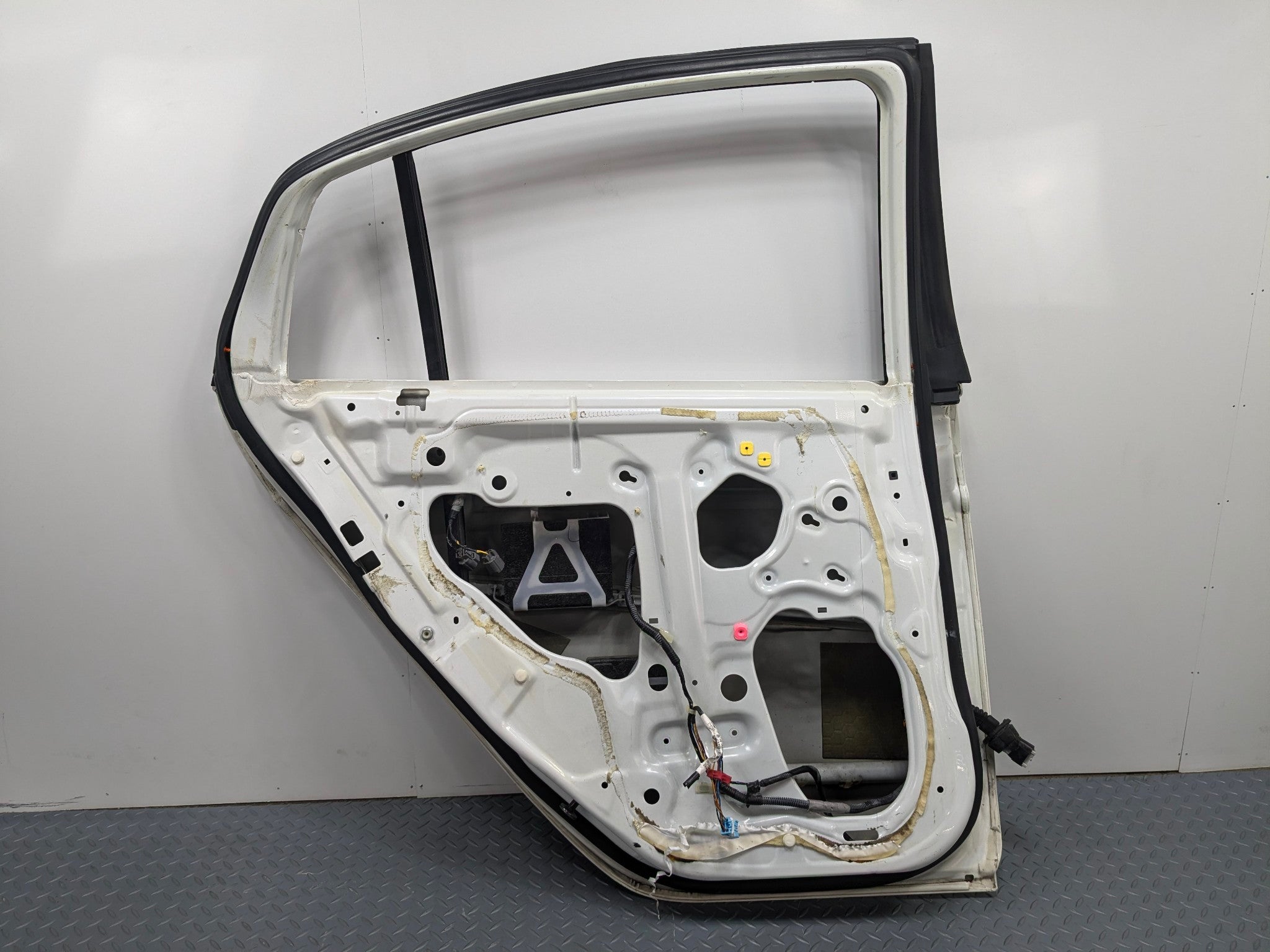 2004 - 2008 OEM ACURA TL REAR LEFT DRIVER SIDE DOOR SHELL PANEL ASSEMBLY