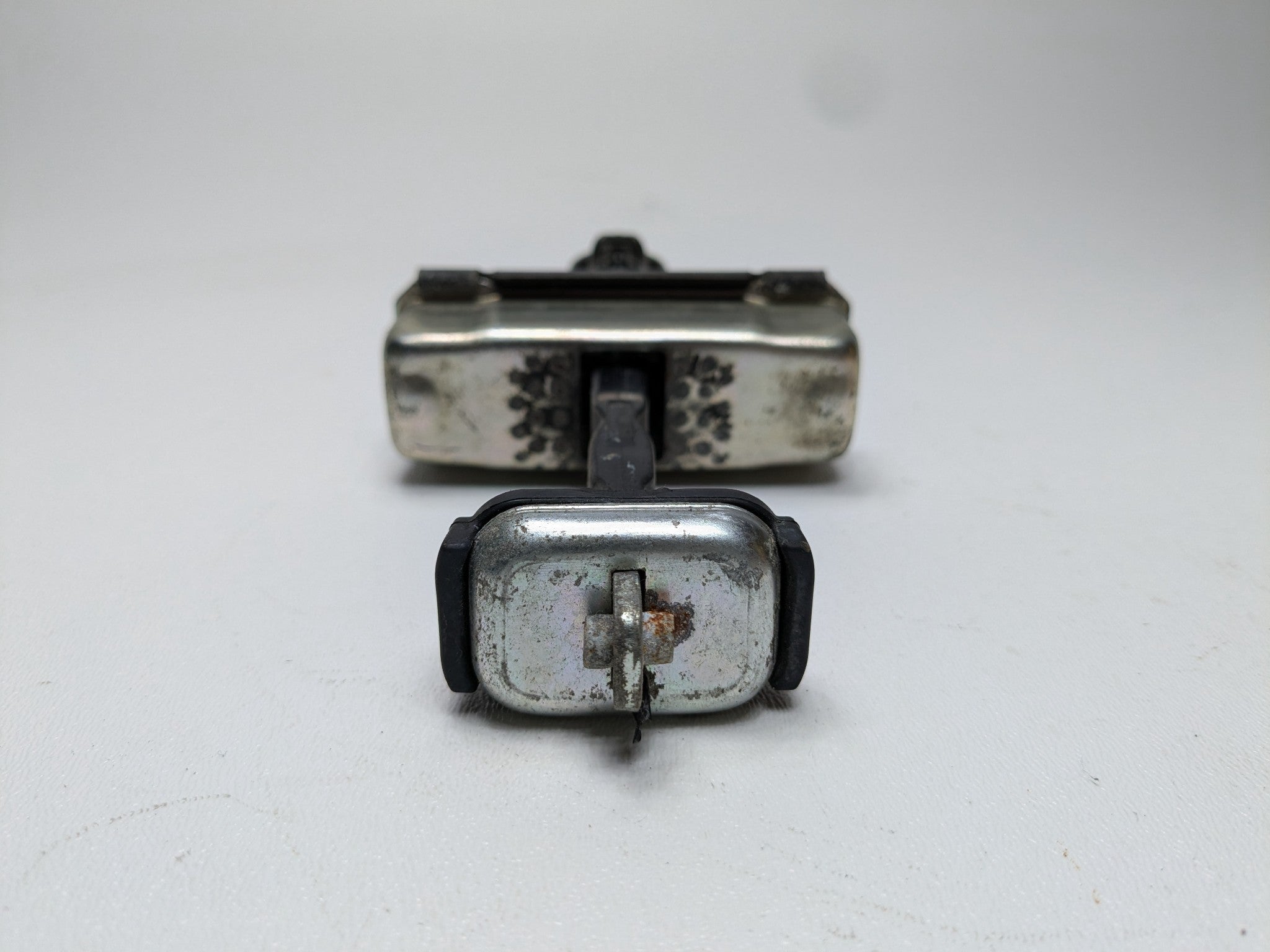 2004 - 2008 OEM ACURA TL REAR RIGHT PASSENGER SIDE DOOR HINGE CHECK STOP STOPPER