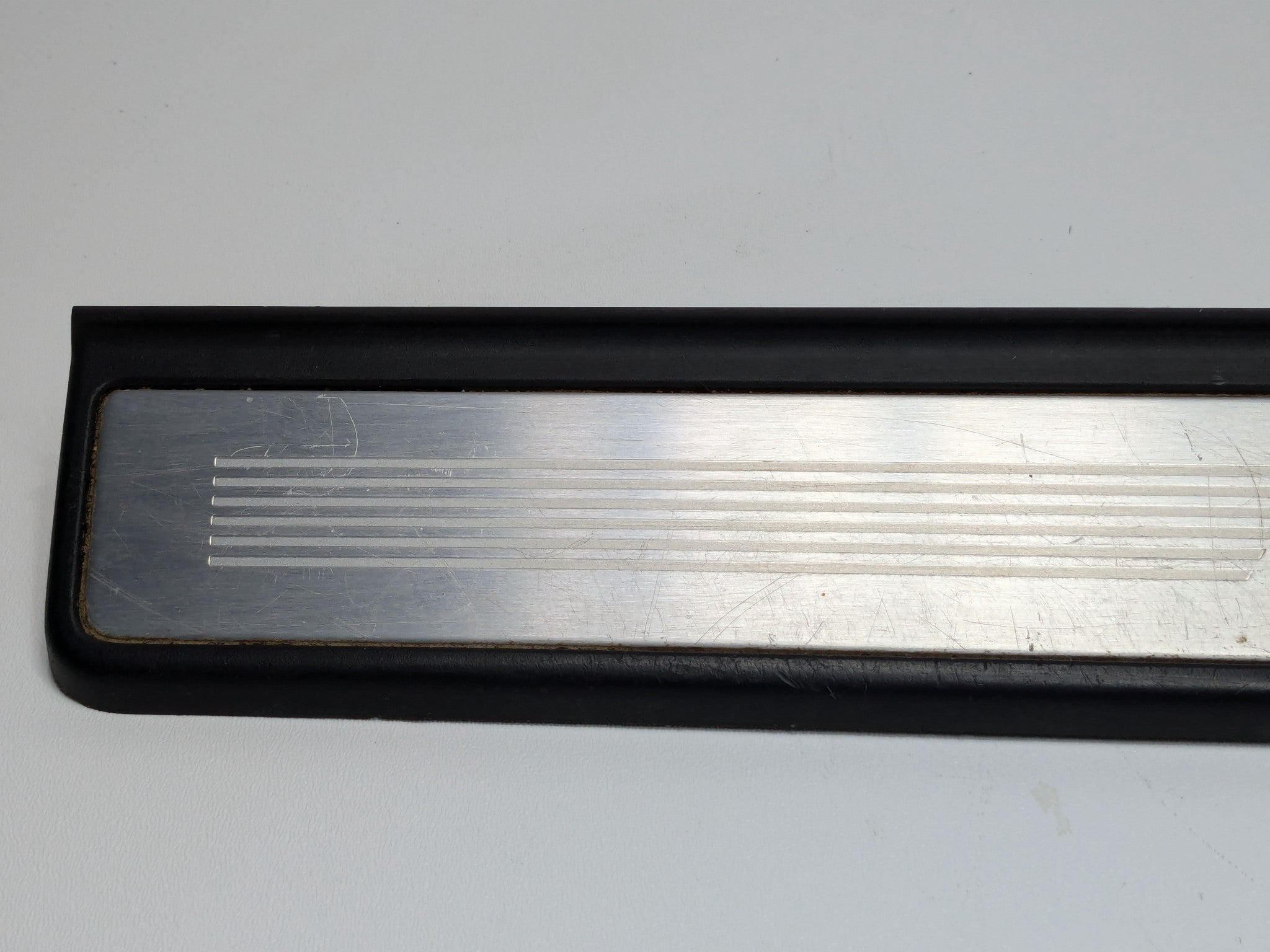 2004 - 2008 OEM ACURA TL FRONT LEFT DRIVER SIDE DOOR SCUFF SILL PLATE TRIM