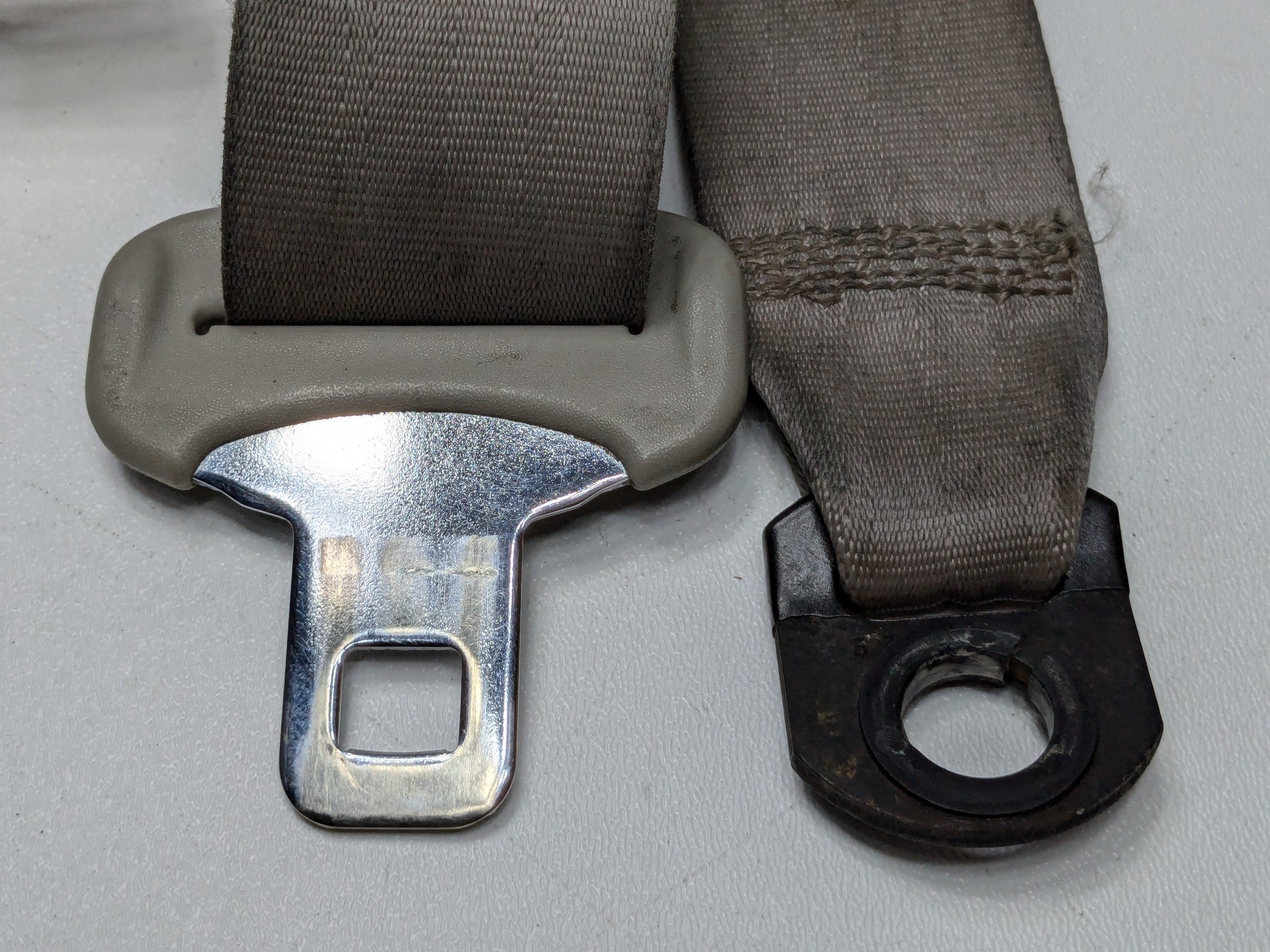 2004 - 2008 OEM ACURA TL FRONT LEFT DRIVER SIDE SEAT BELT RETRACTOR