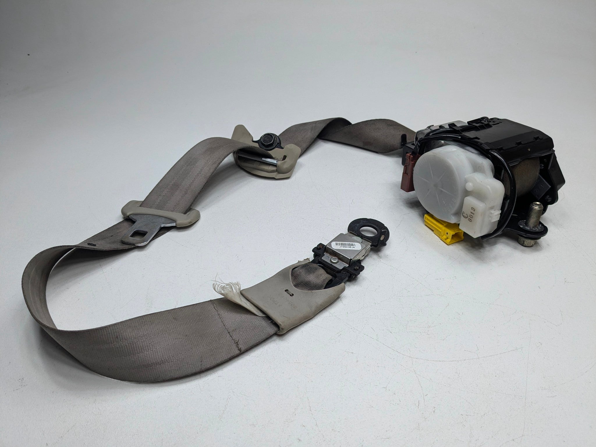 2004 - 2008 OEM ACURA TL FRONT RIGHT PASSENGER SIDE SEAT BELT RETRACTOR
