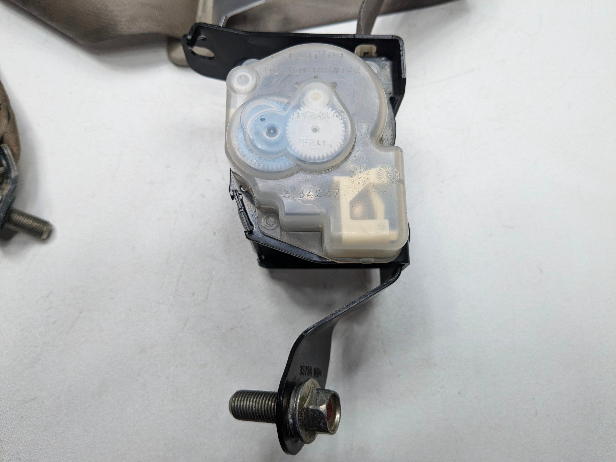 2004 - 2008 OEM ACURA TL REAR RIGHT PASSENGER SIDE SEAT BELT RETRACTOR